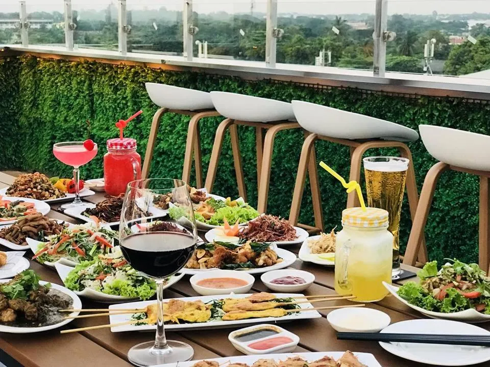 Hotel Broadway Yangon