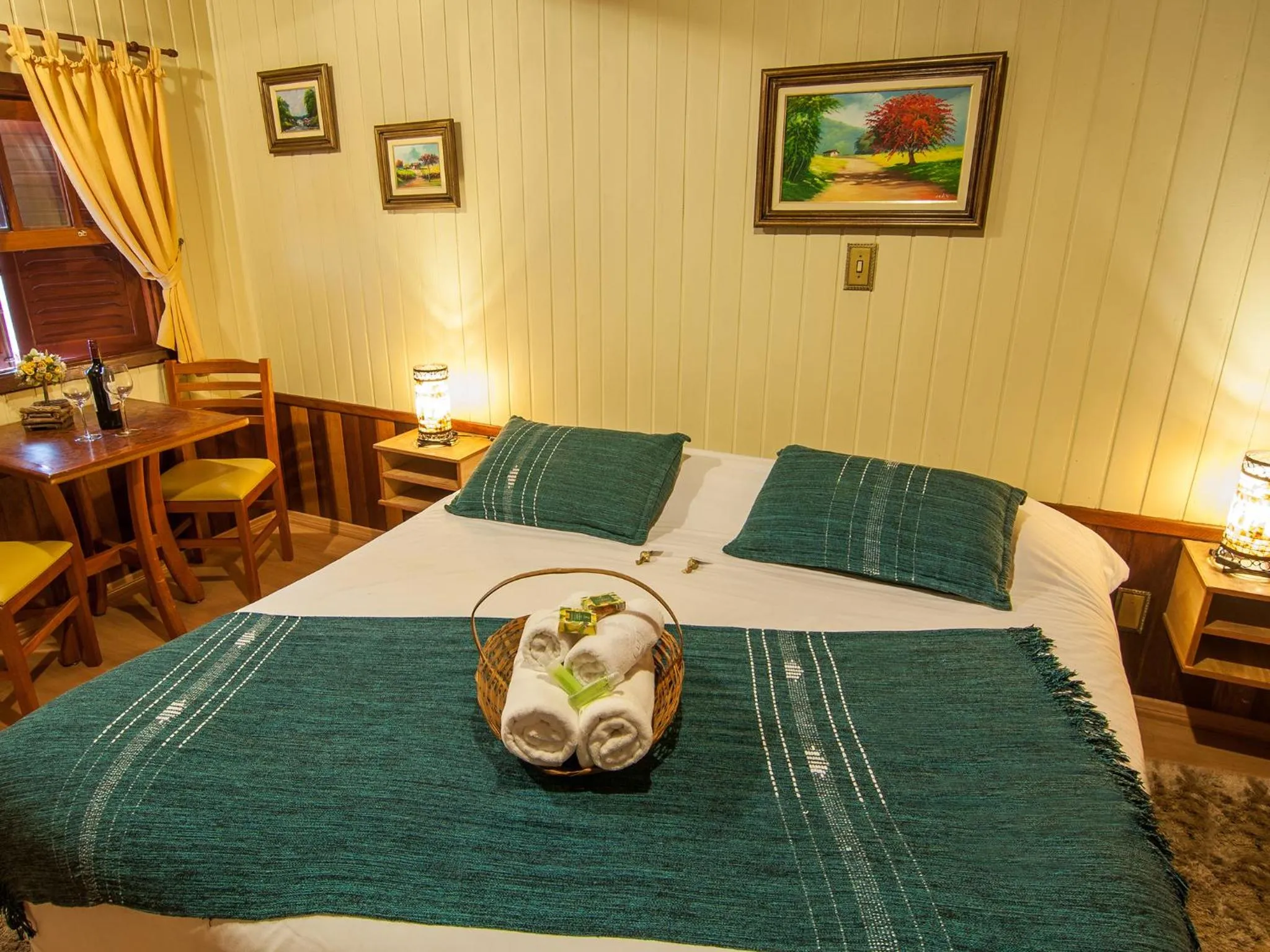 Bed in Pousada Aguia Dourada