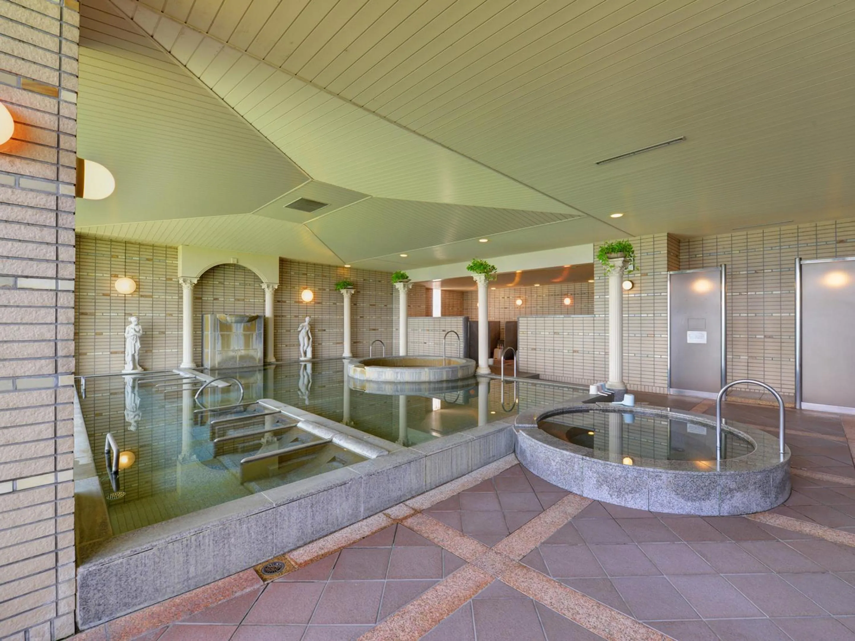 Hot Spring Bath in Cocopa Resort Club