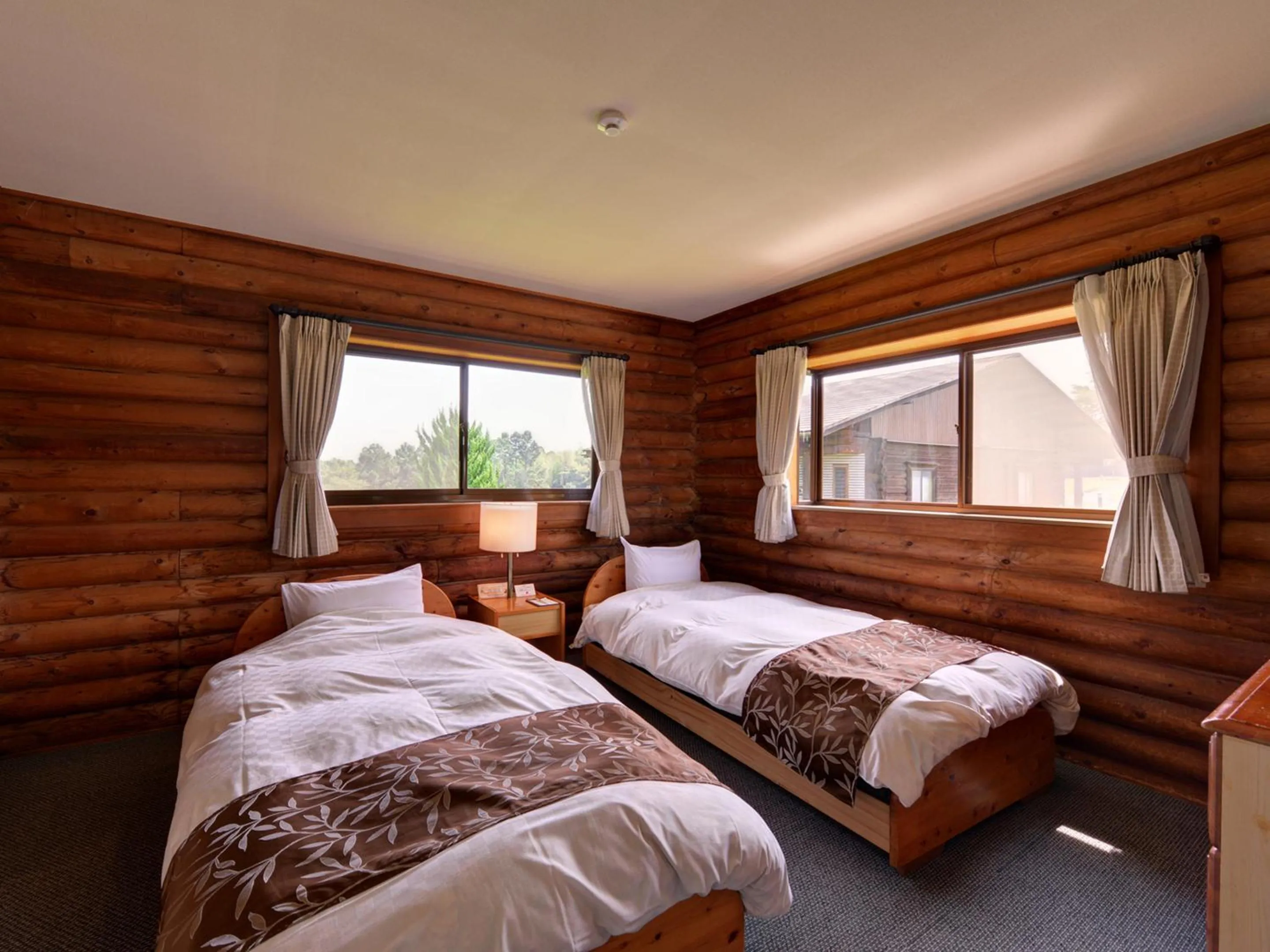 Photo of the whole room, Bed in Cocopa Resort Club