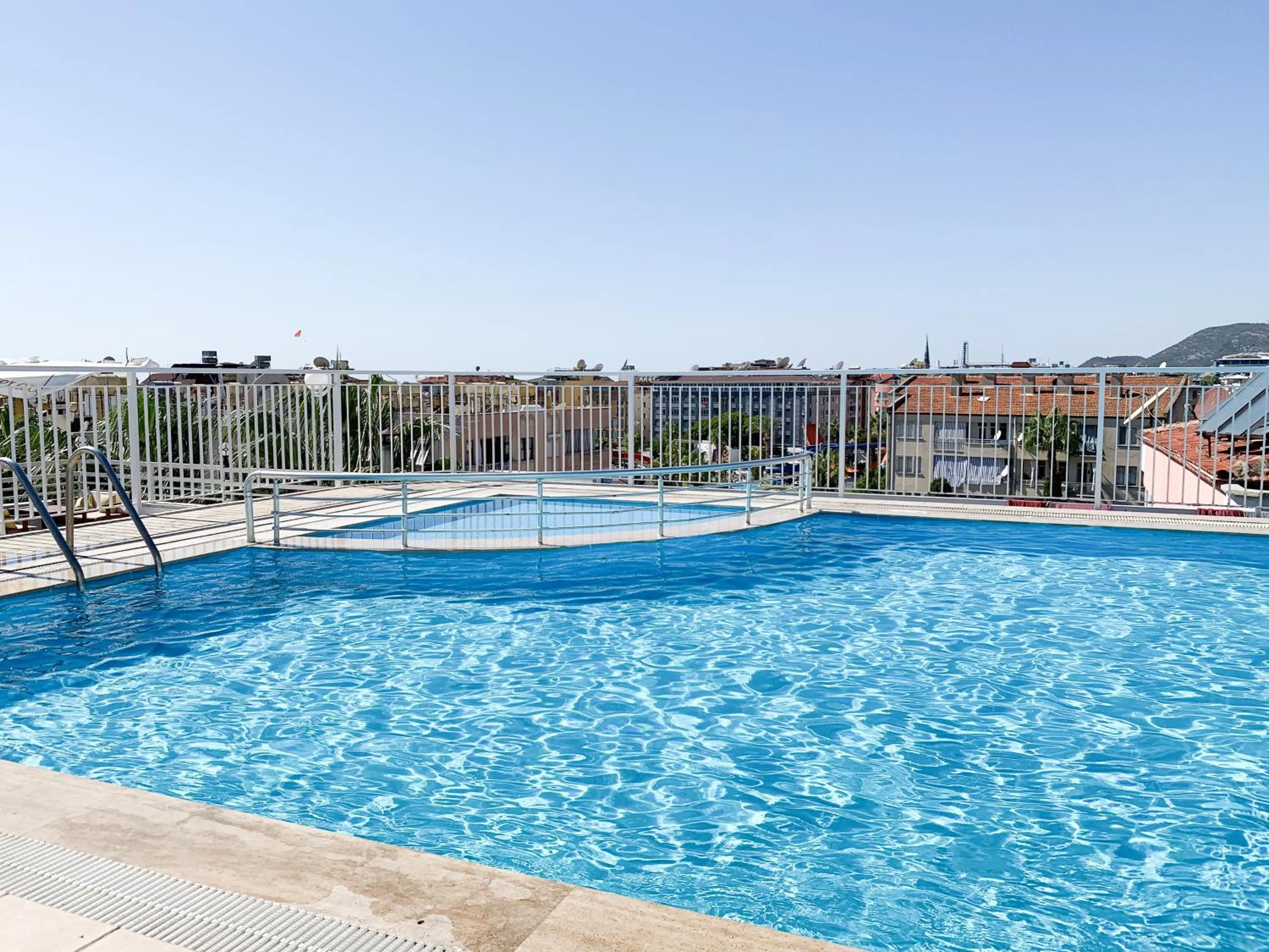 Swimming Pool in Kleopatra Aytur Apart Hotel