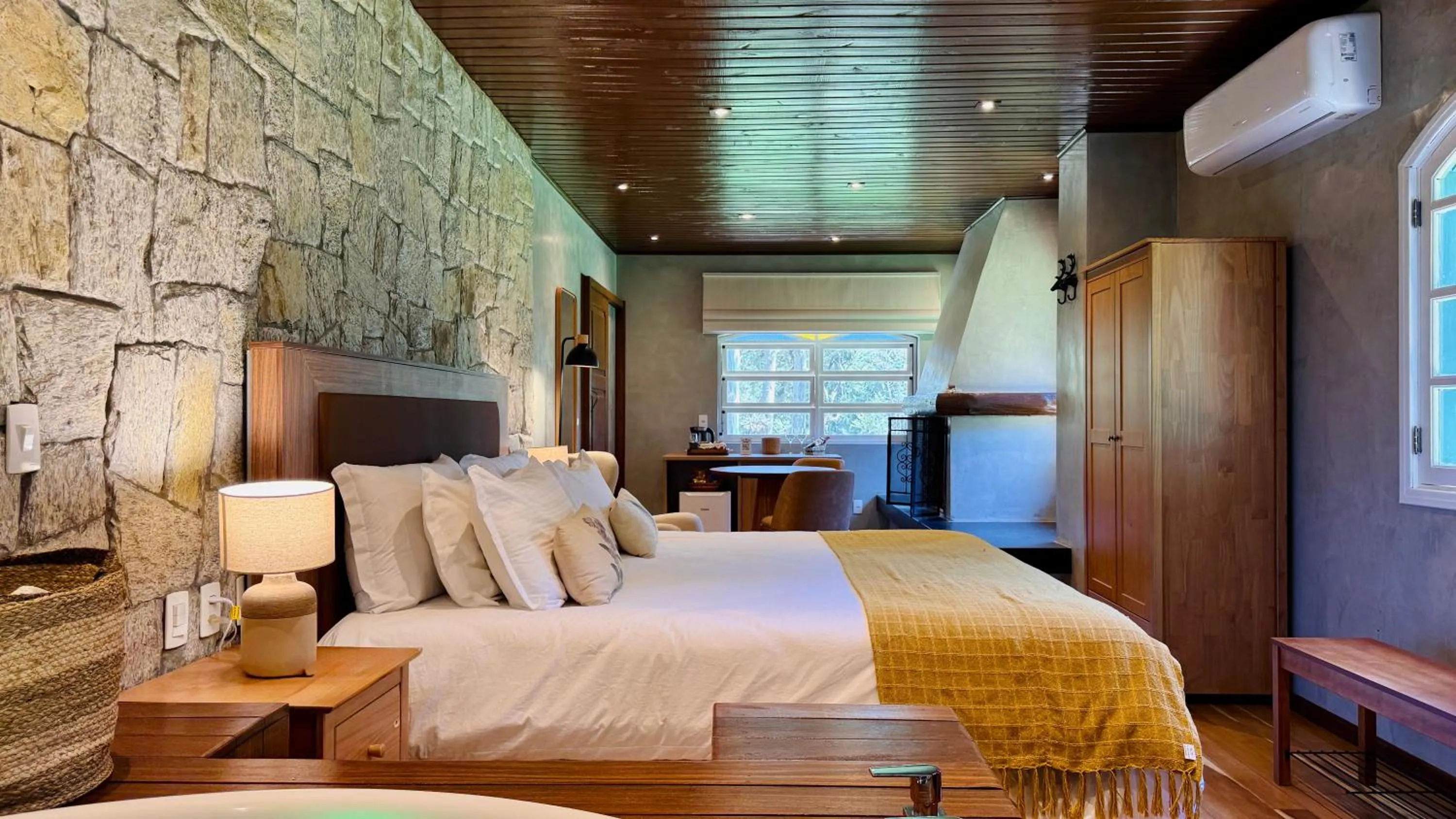 Photo of the whole room, Bed in Pousada Villa D'Amore