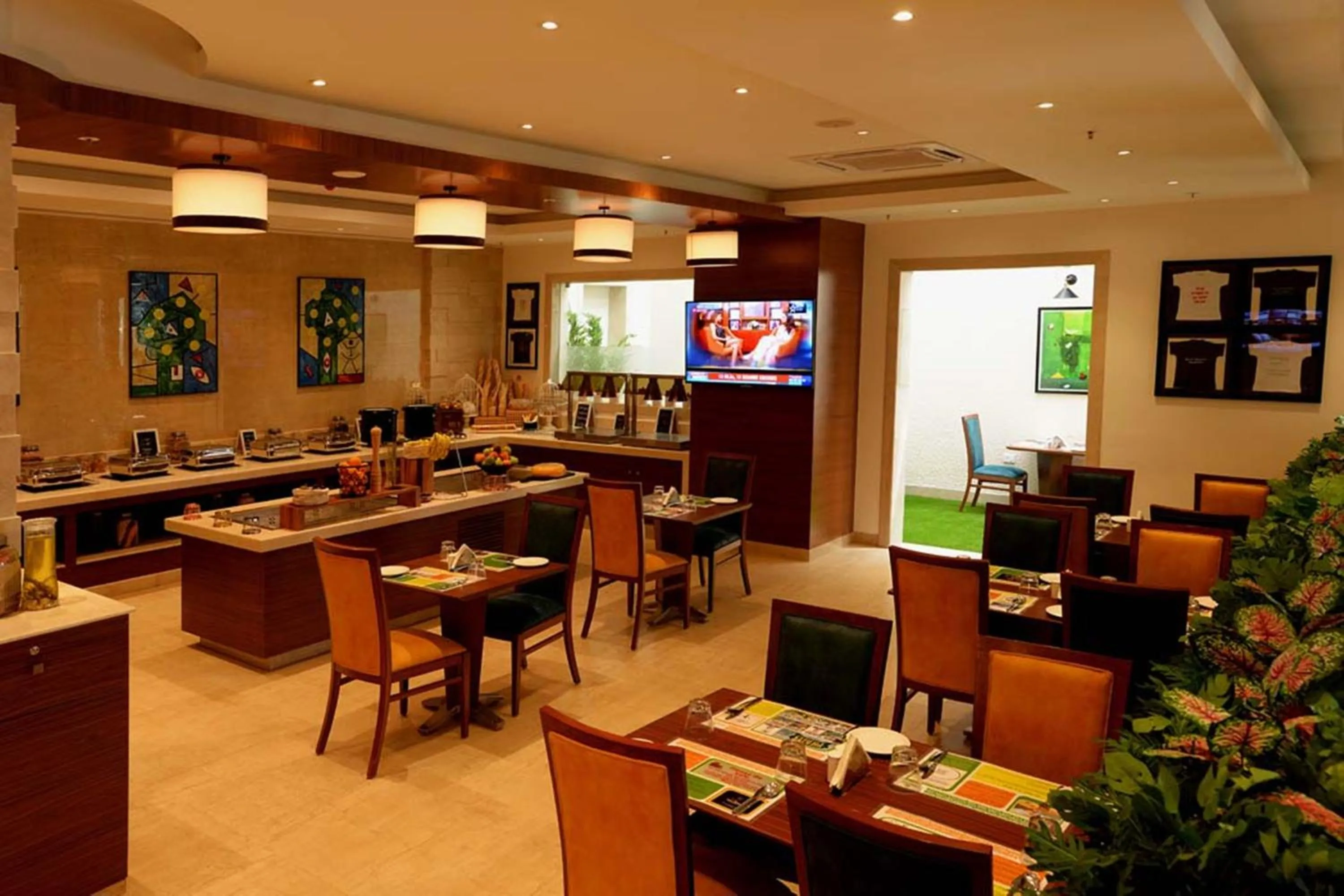 Restaurant/places to eat in Lemon Tree Hotel Coimbatore