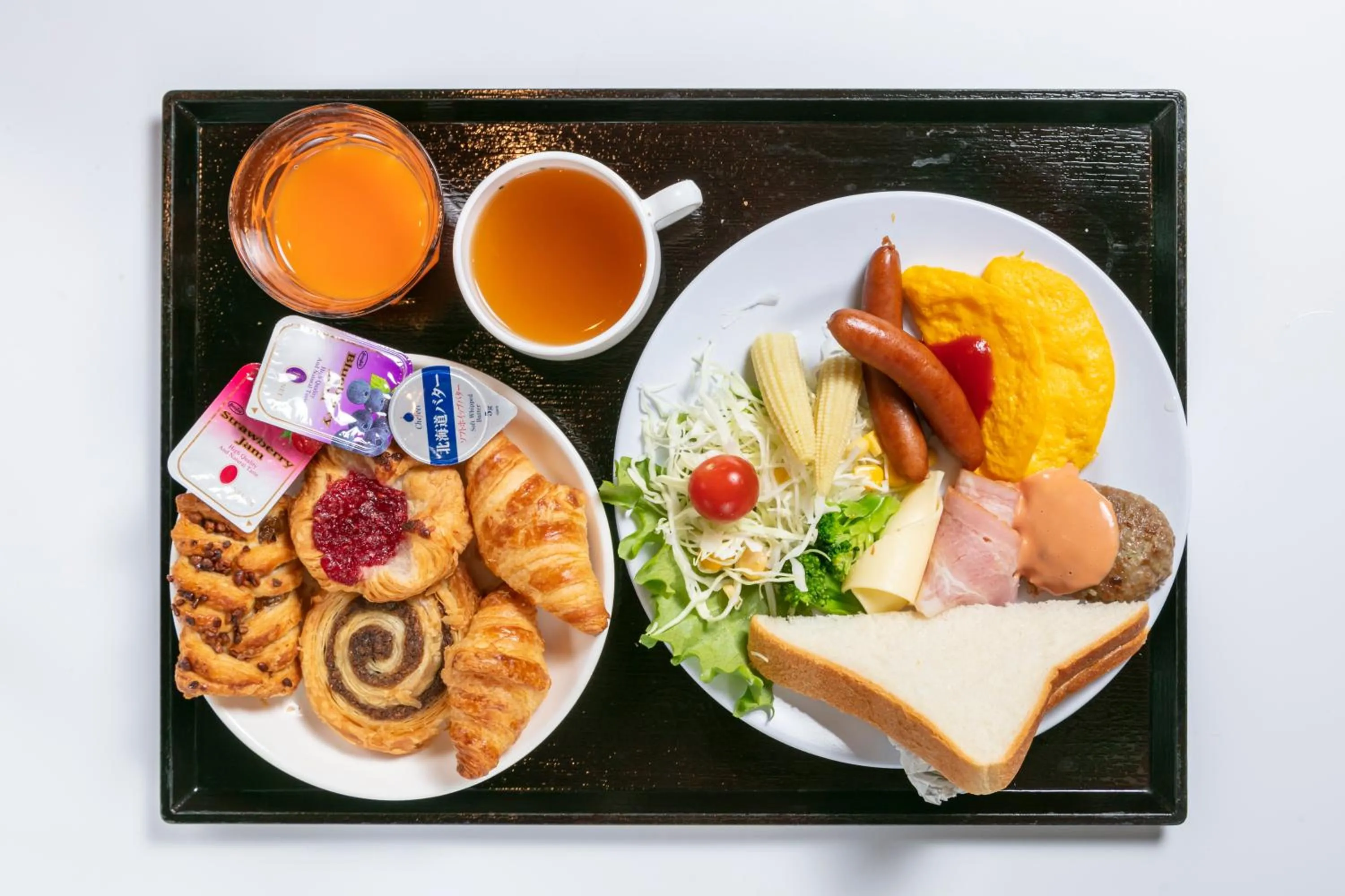 Food and drinks in Smile Hotel Premium Sapporo Susukino