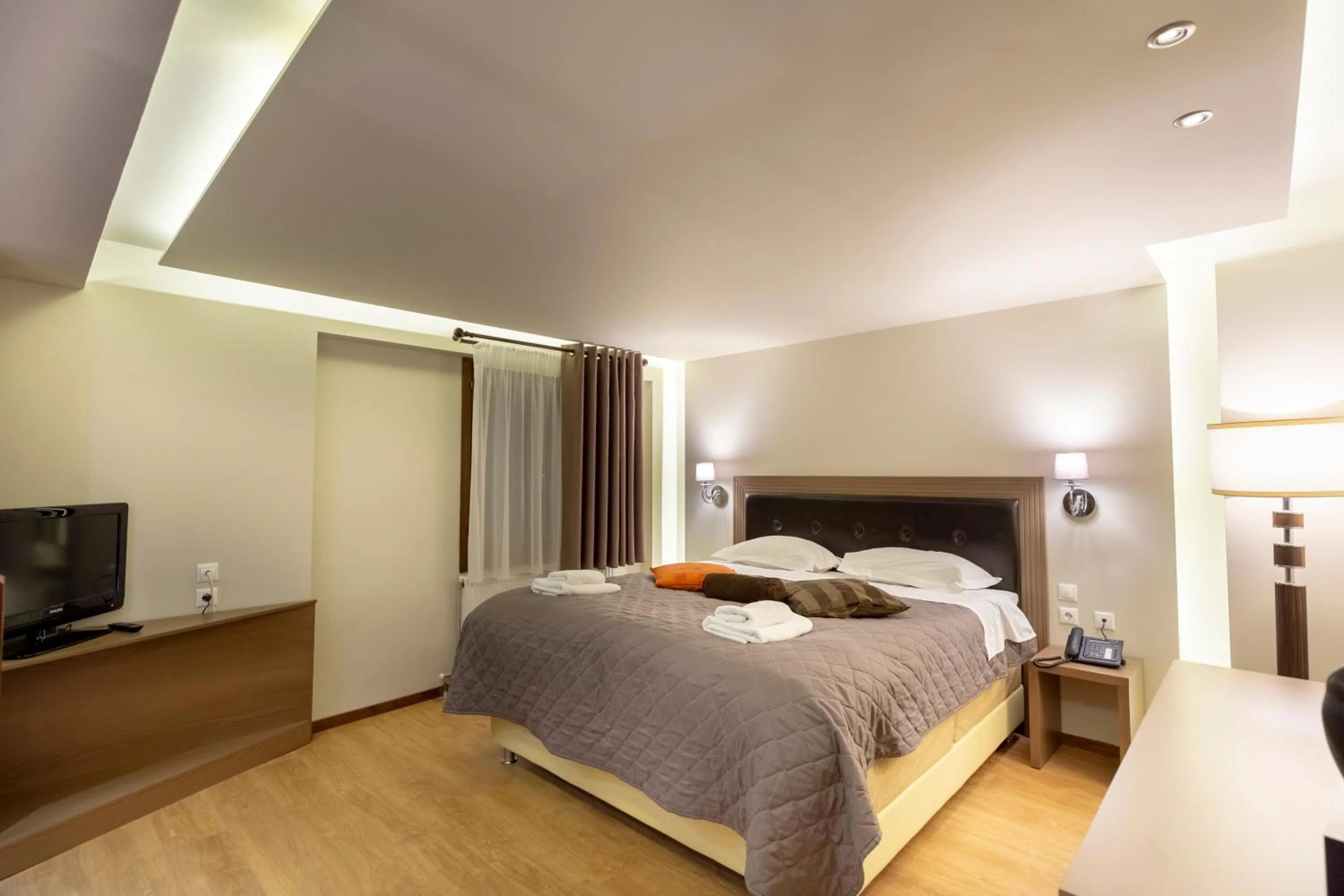 Bedroom, Bed in Nevros Hotel Resort and Spa Limni Plastira