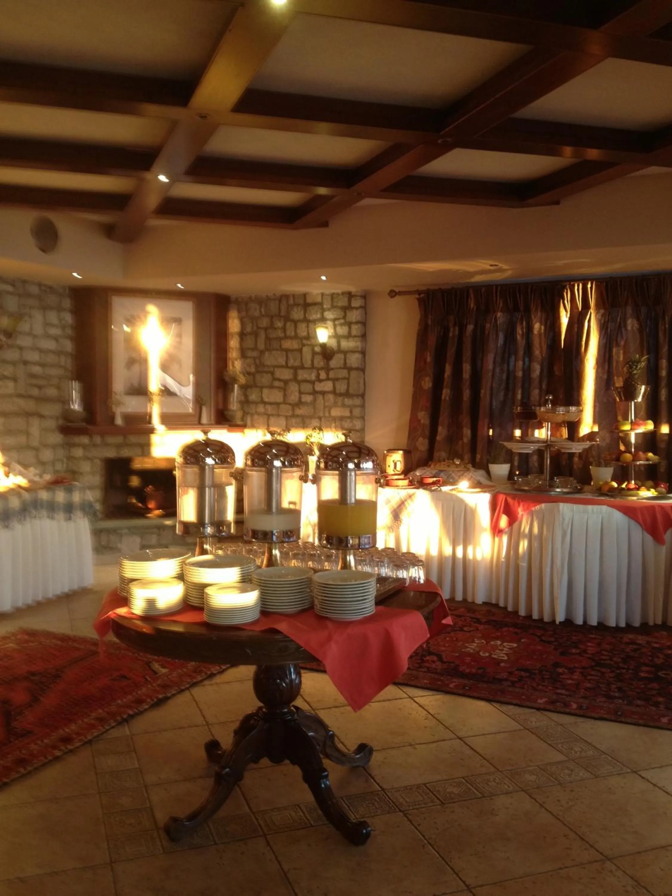 Restaurant/places to eat in Nevros Hotel Resort and Spa Limni Plastira