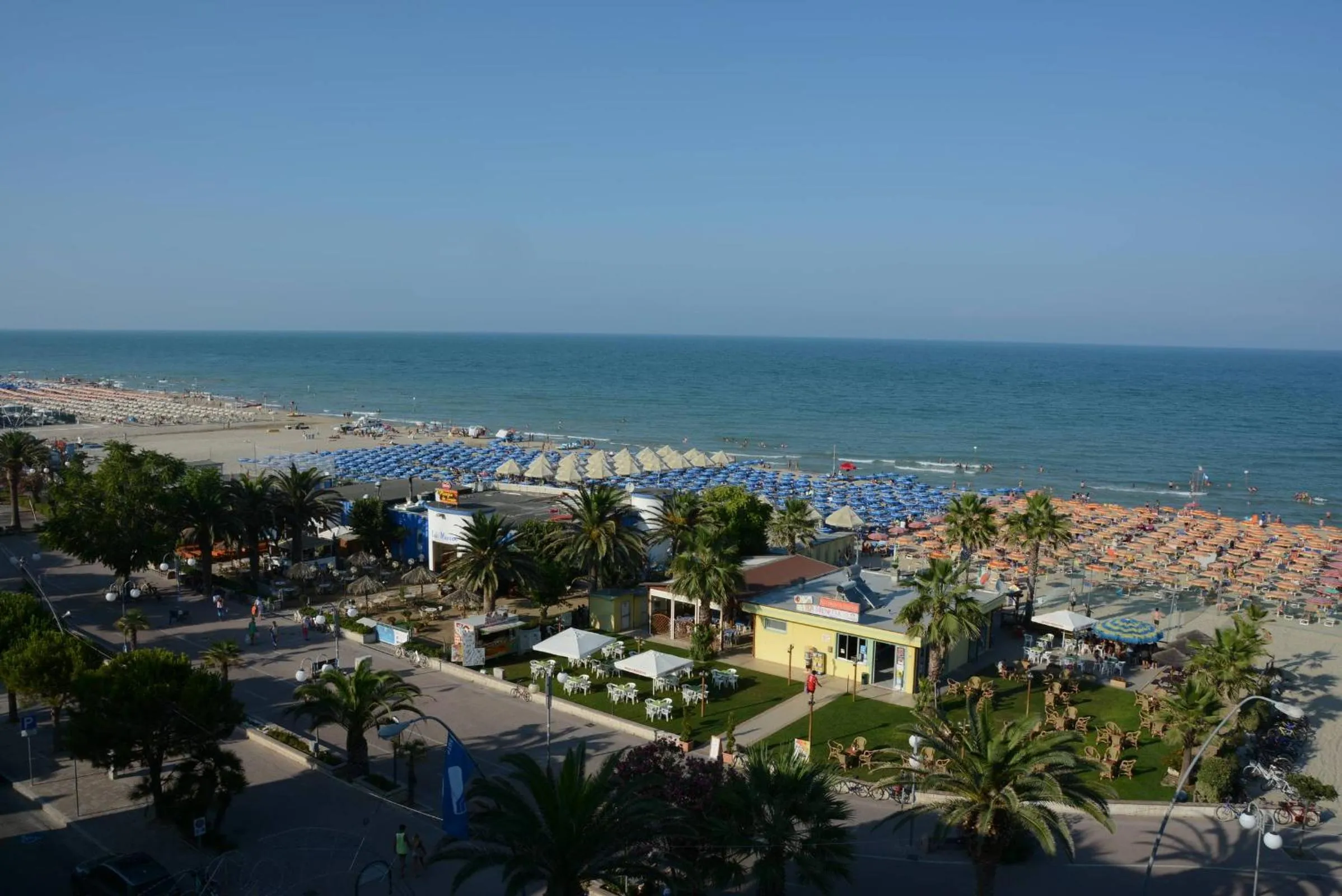 Beach in Residence Helene