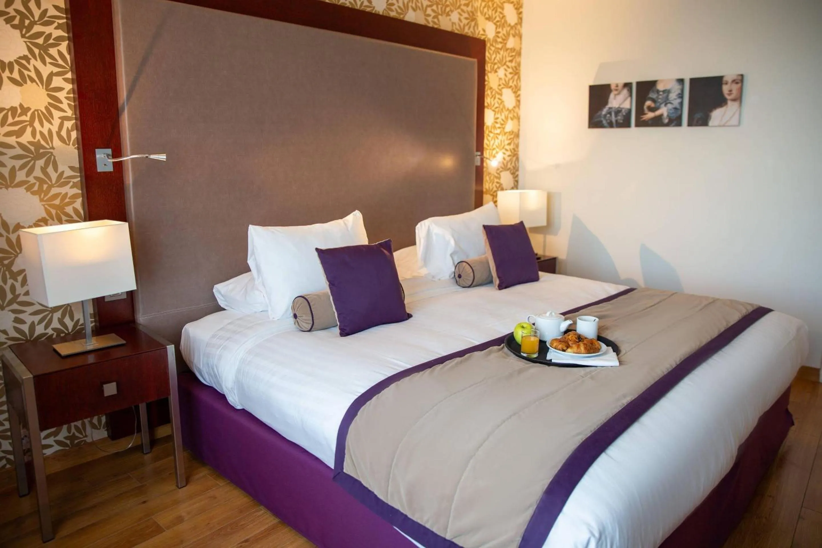 Bedroom, Bed in Clarion Paris CDG Airport