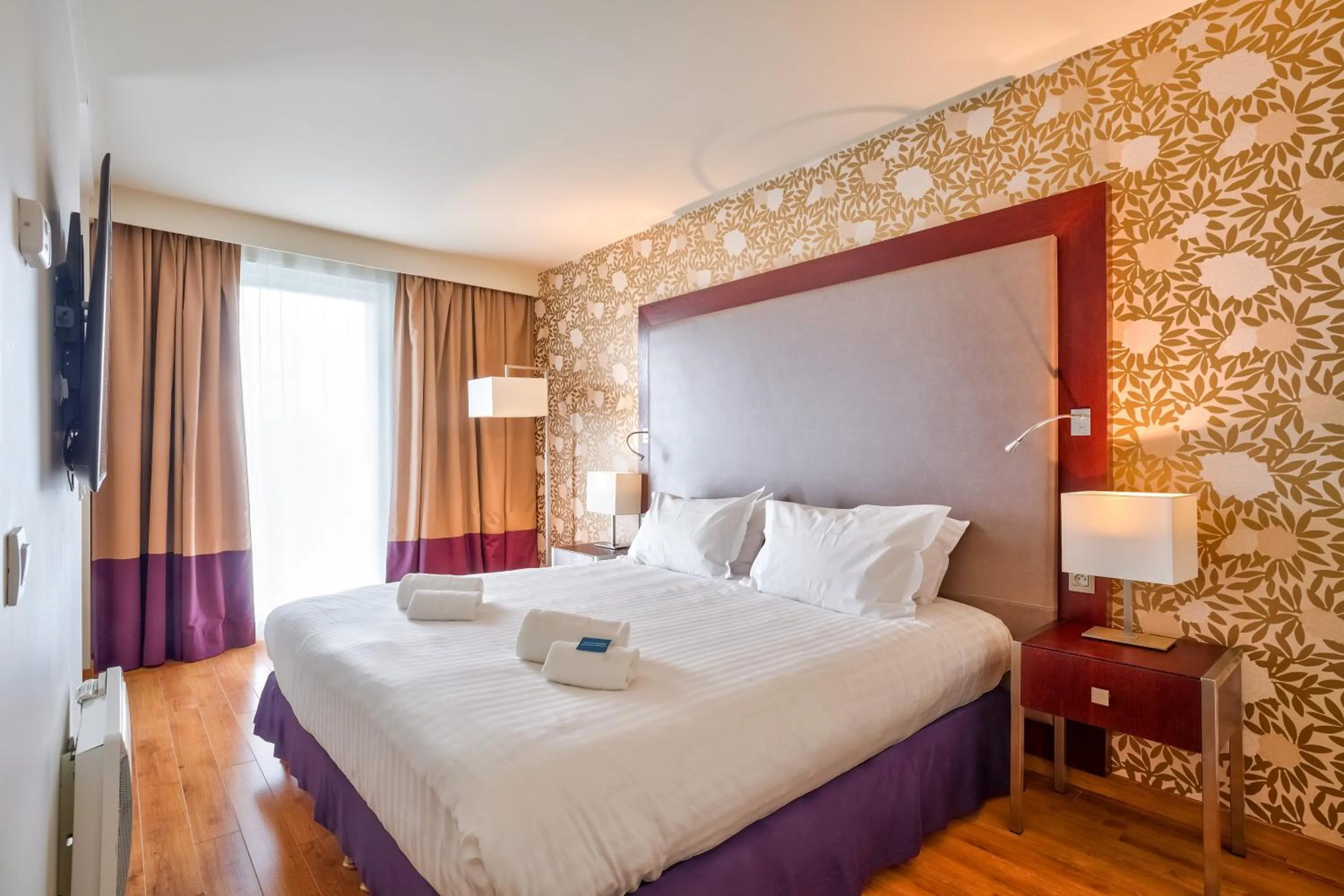 Bed in Clarion Paris CDG Airport