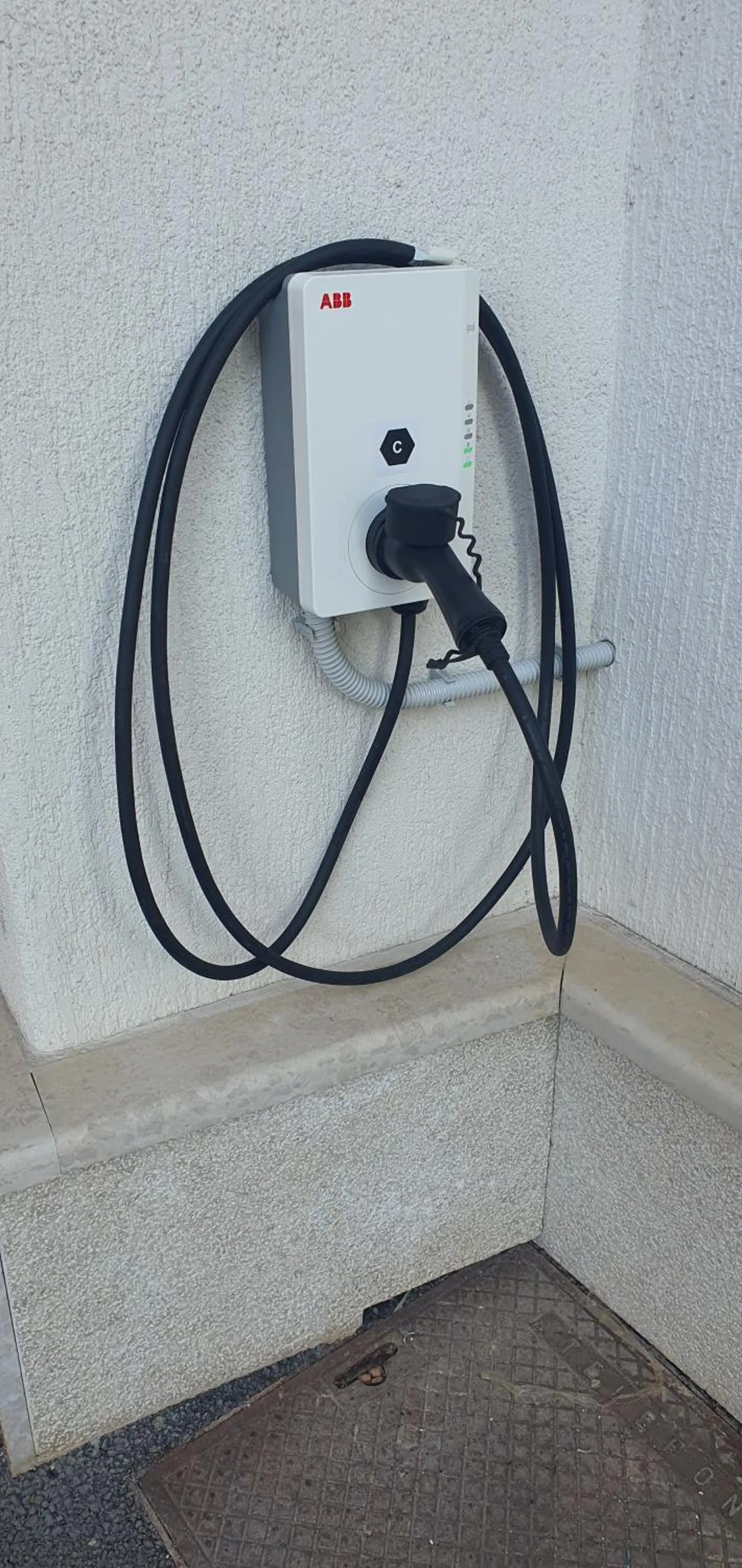 Parking in Gargamelo Pension