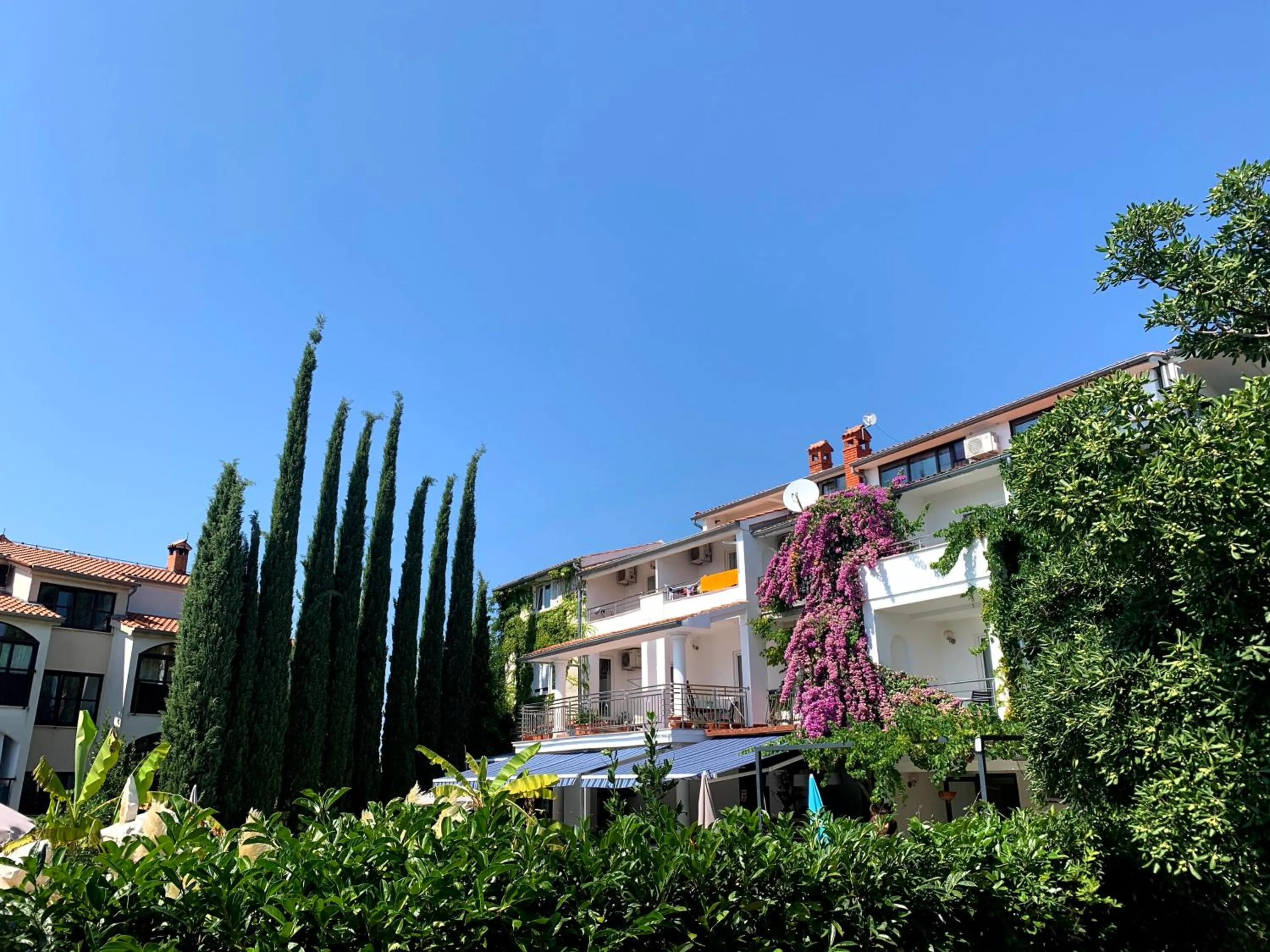 Property building in Gargamelo Pension