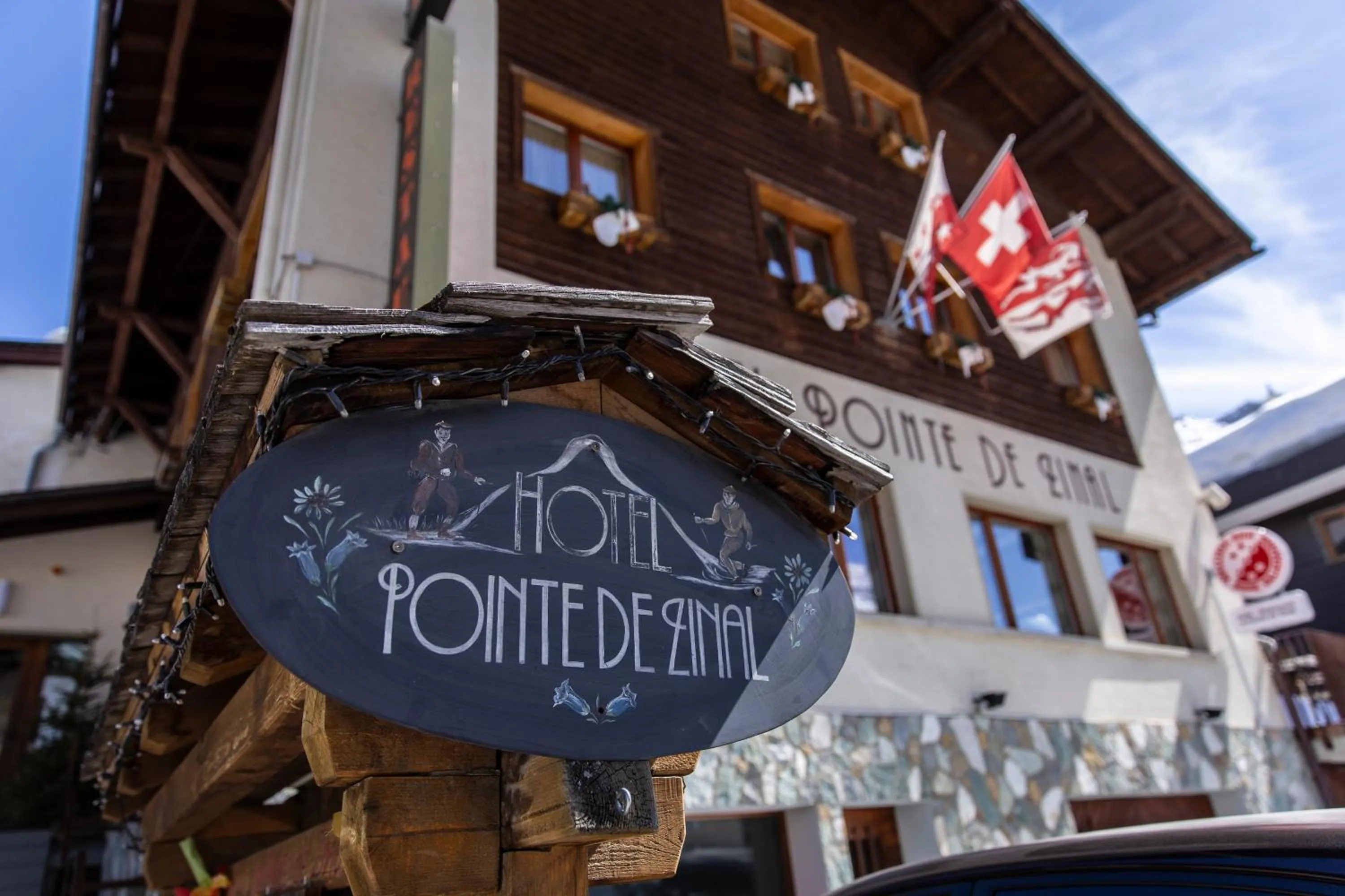 Property building in Pointe de Zinal