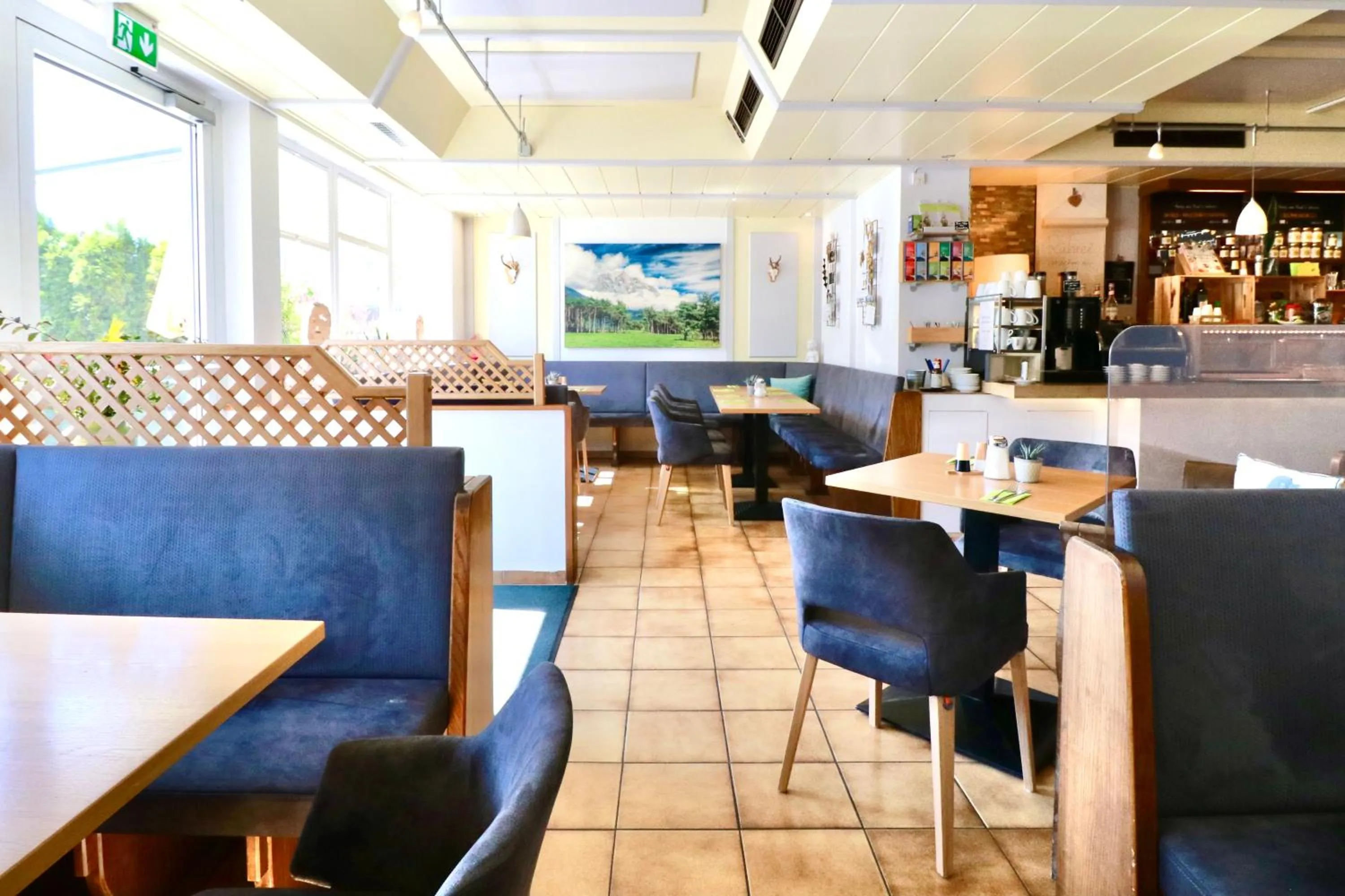 Communal lounge/ TV room in Seelos - Alpine Easy Stay - Bed & Breakfast