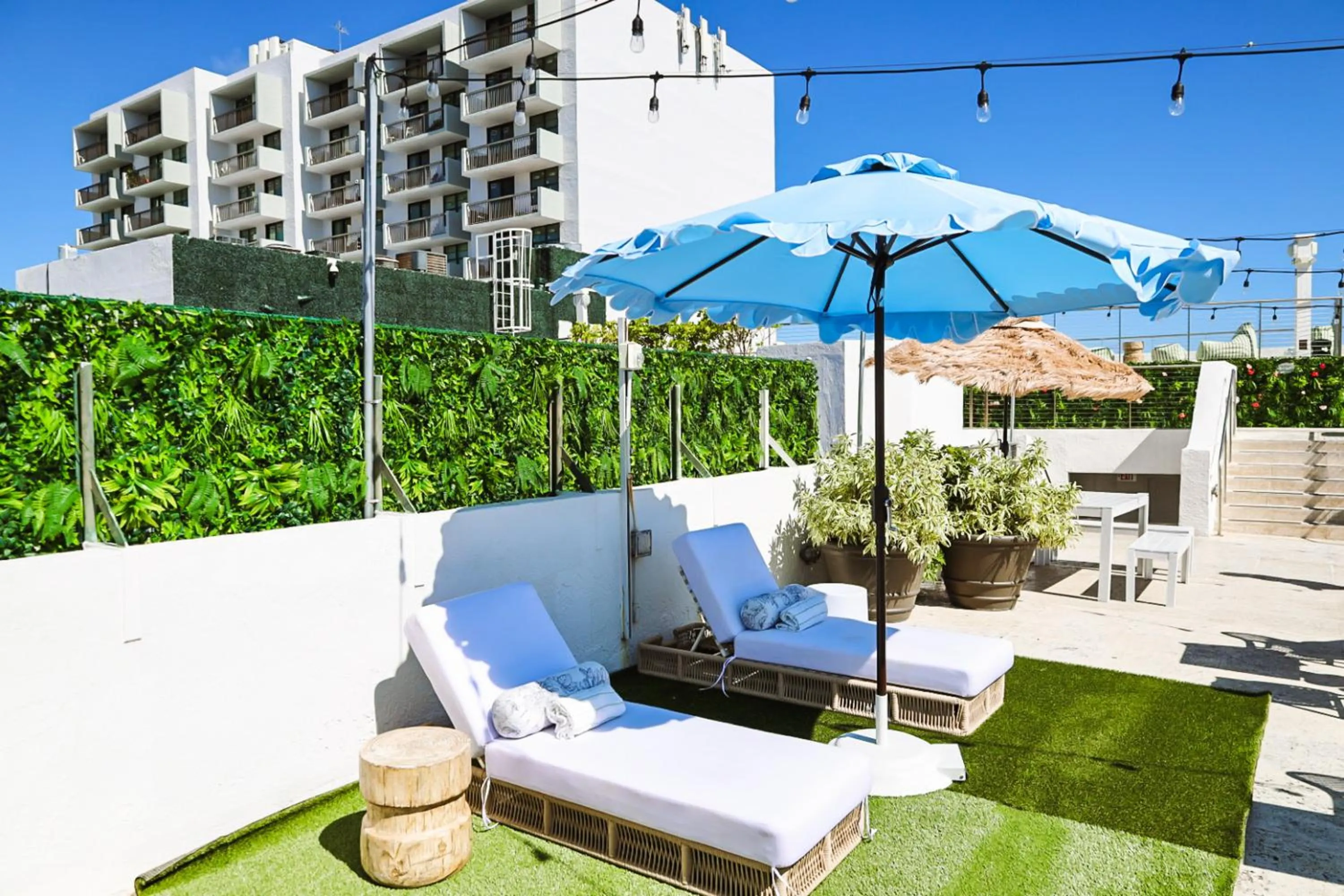 Balcony/Terrace in Bentley Hotel South Beach