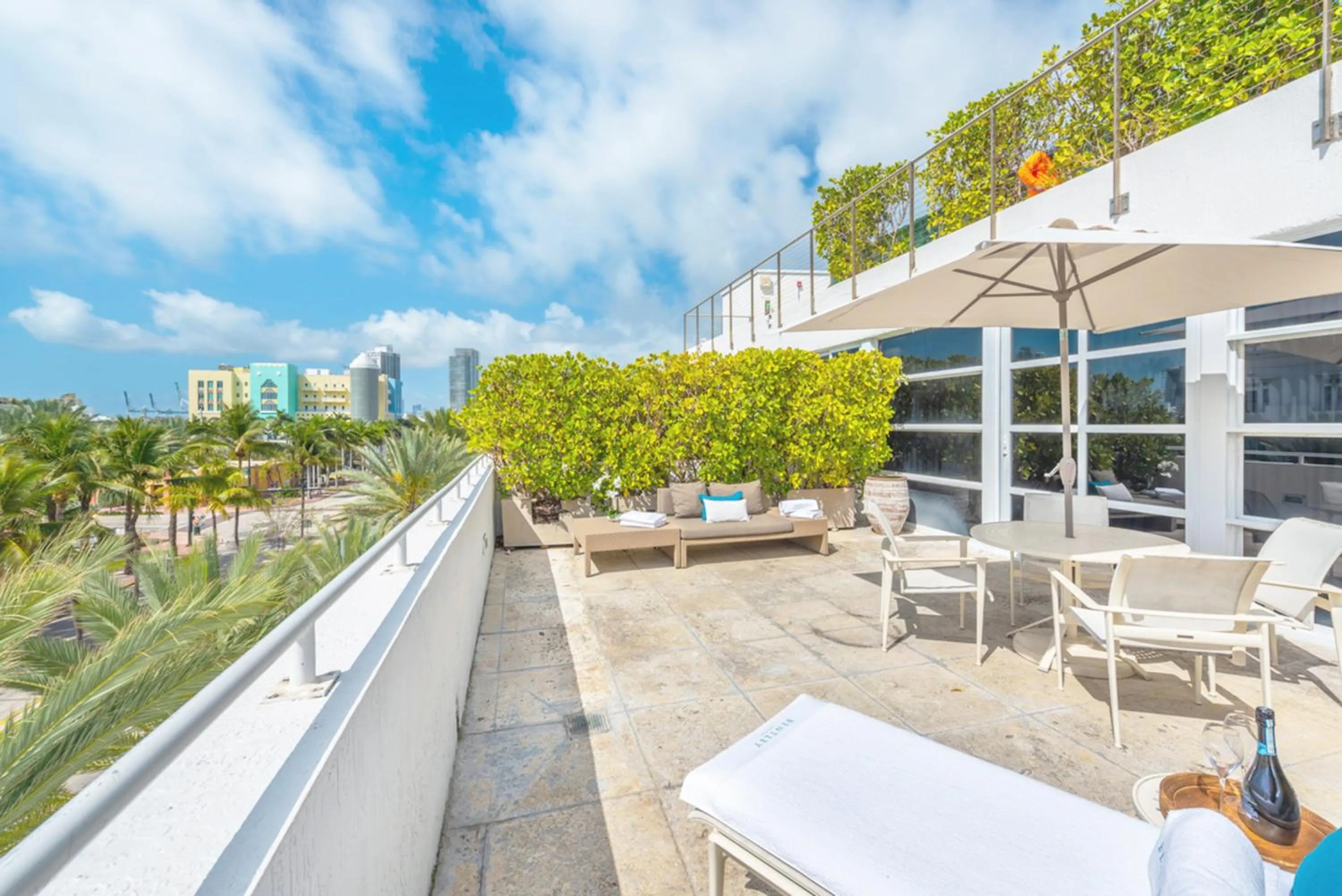 Balcony/Terrace in Bentley Hotel South Beach