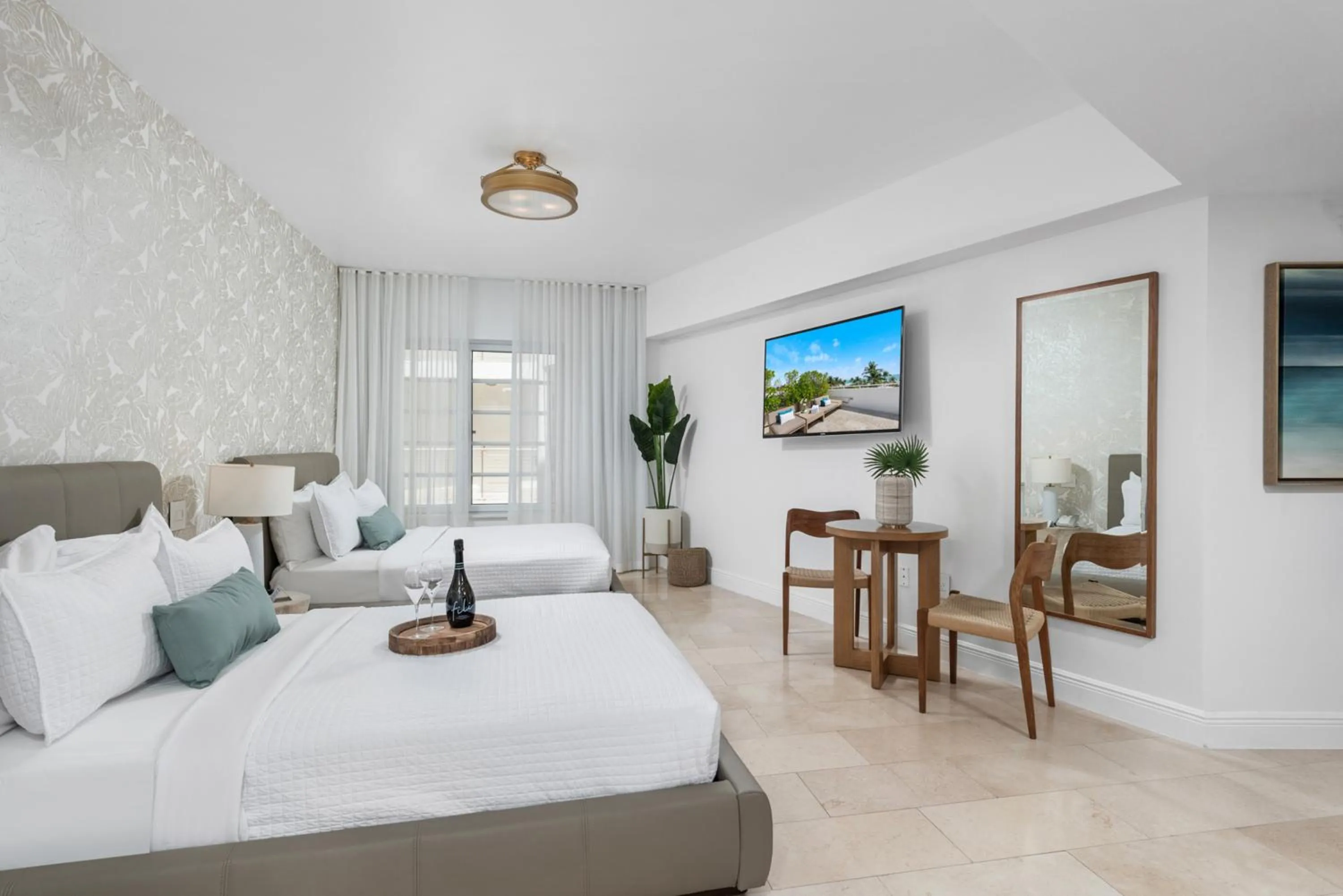 Bedroom, Bed in Bentley Hotel South Beach