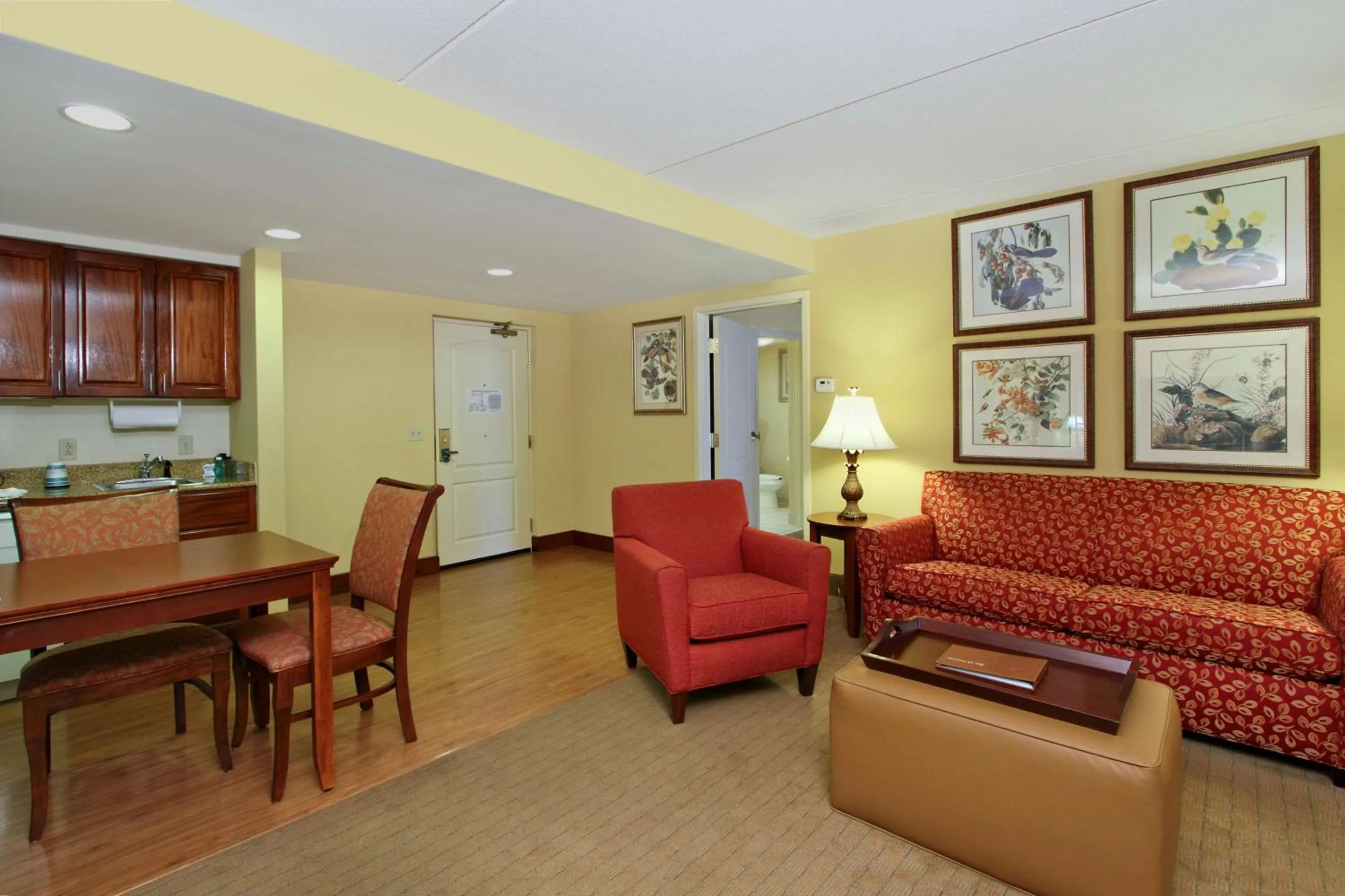 Living room in Homewood Suites by Hilton Chesapeake - Greenbrier