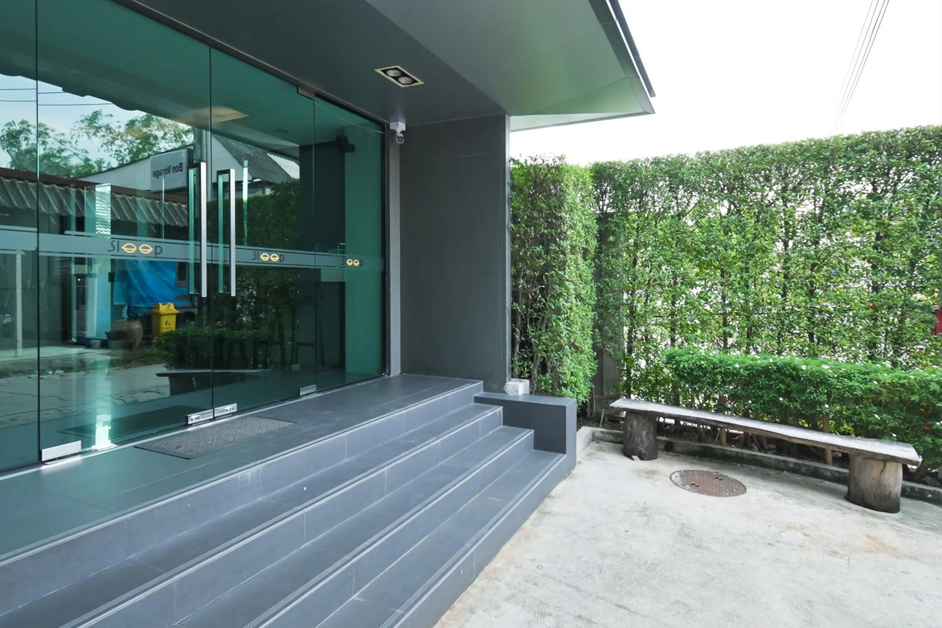 Area and facilities in Sleep Hotel Bangkok