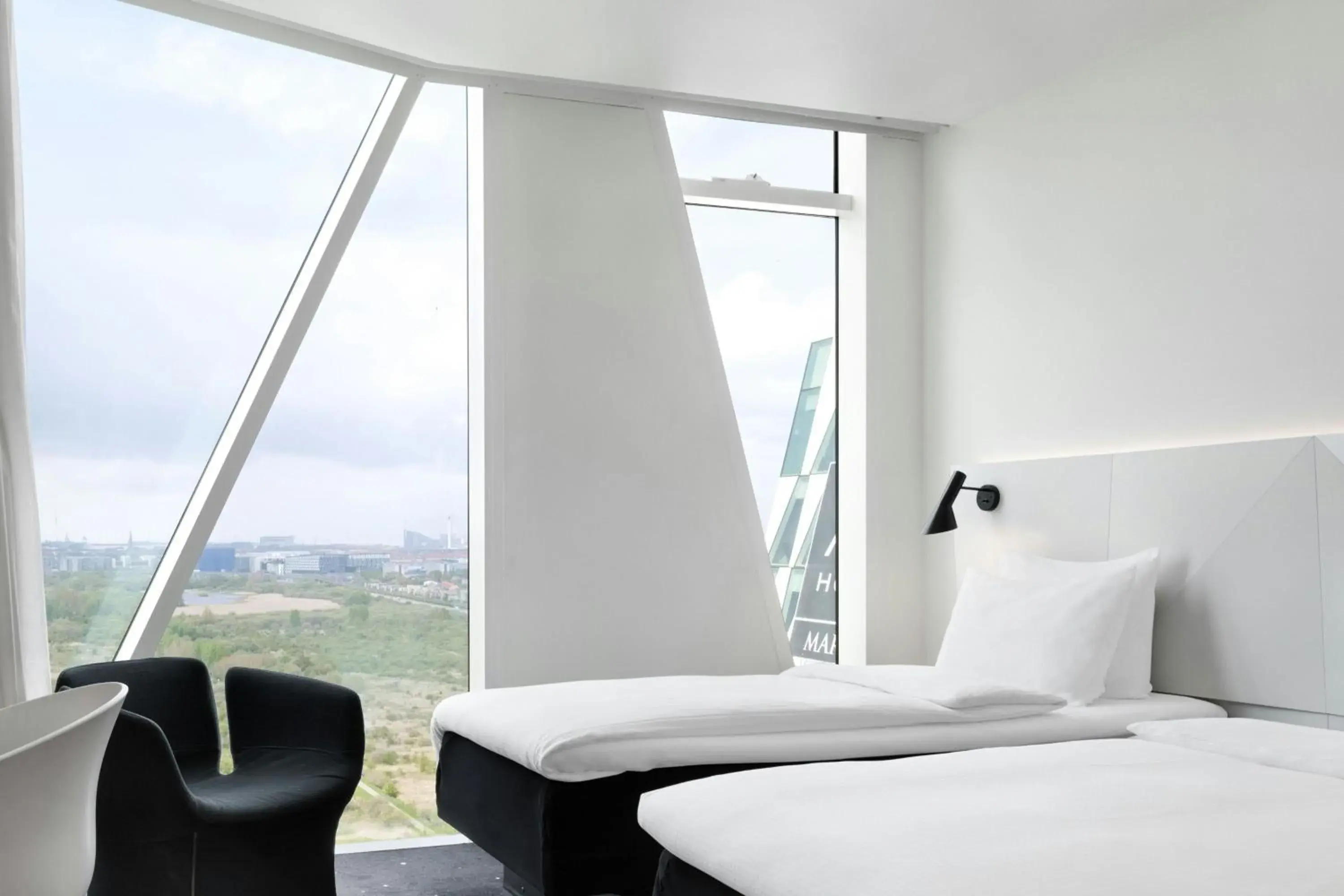 Large Standard Guest Room with Twin Beds and City View in AC Hotel by Marriott Bella Sky Copenhagen Large Standard Guest Room with Twin Beds and City View in AC Hotel by Marriott Bella Sky Copenhagen