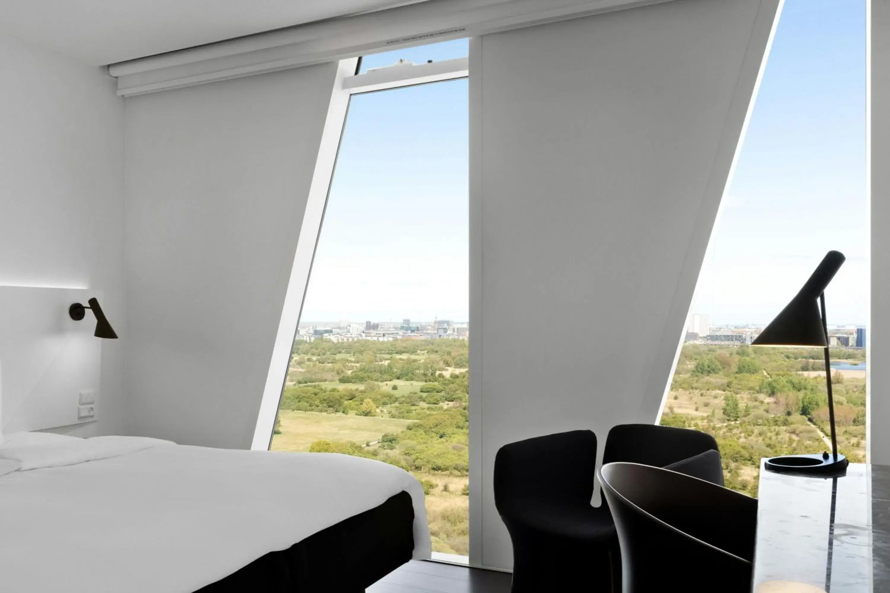 Large Standard Guest Room with Queen Bed in AC Hotel by Marriott Bella Sky Copenhagen Large Standard Guest Room with Queen Bed in AC Hotel by Marriott Bella Sky Copenhagen