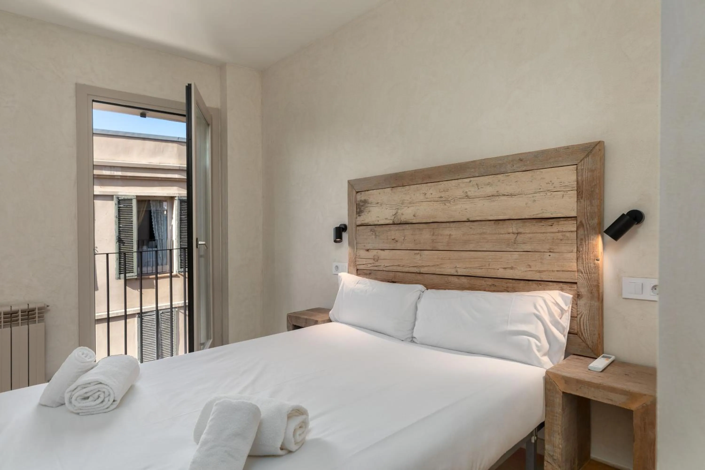 Bed in Flateli Pou Rodó 3