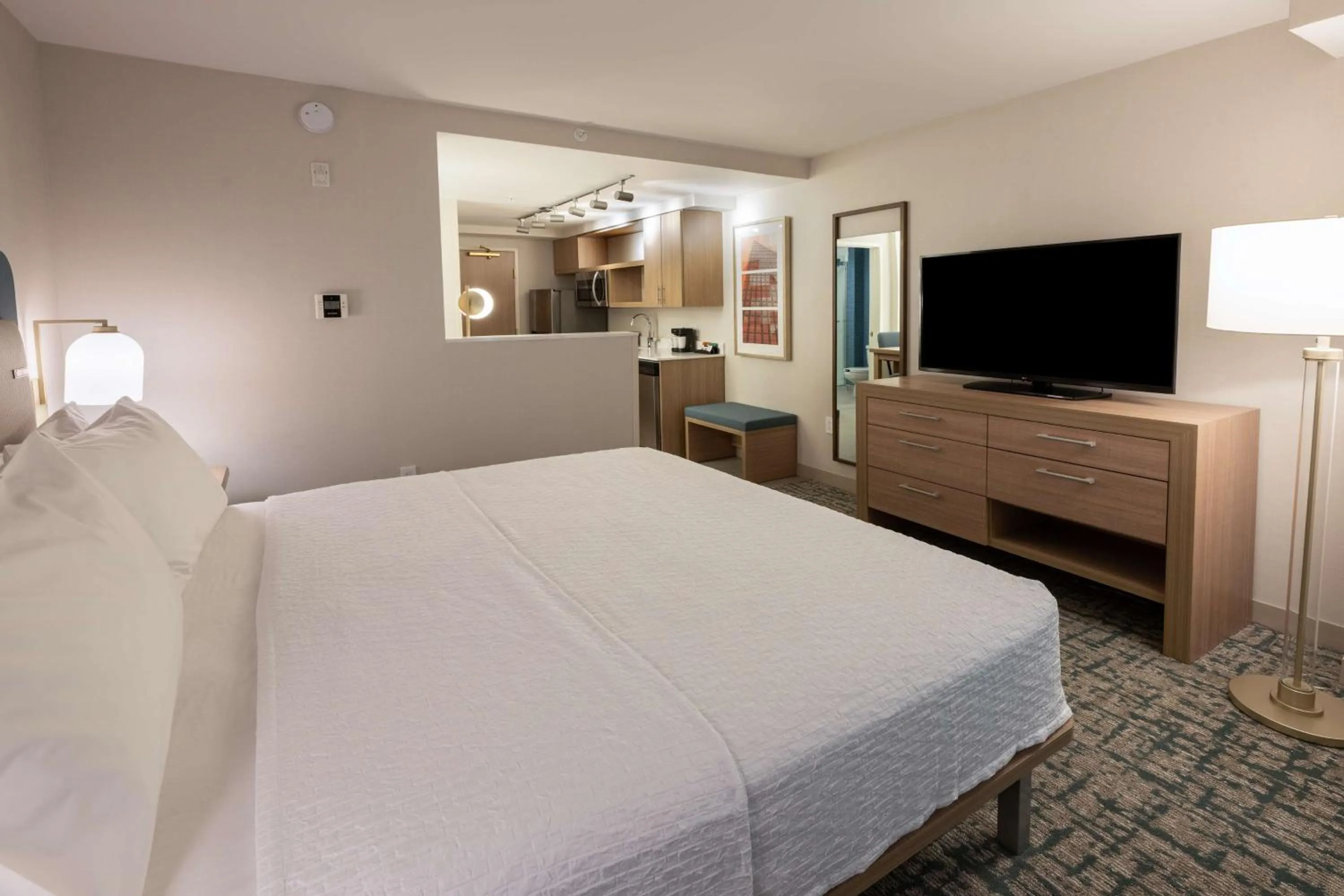 Bed in Homewood Suites by Hilton Atlanta Buckhead Pharr Road