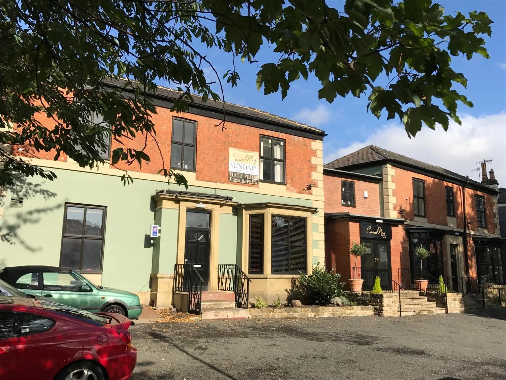 Property building in The Dalbury and Palmer Hotel with FREE PARKING