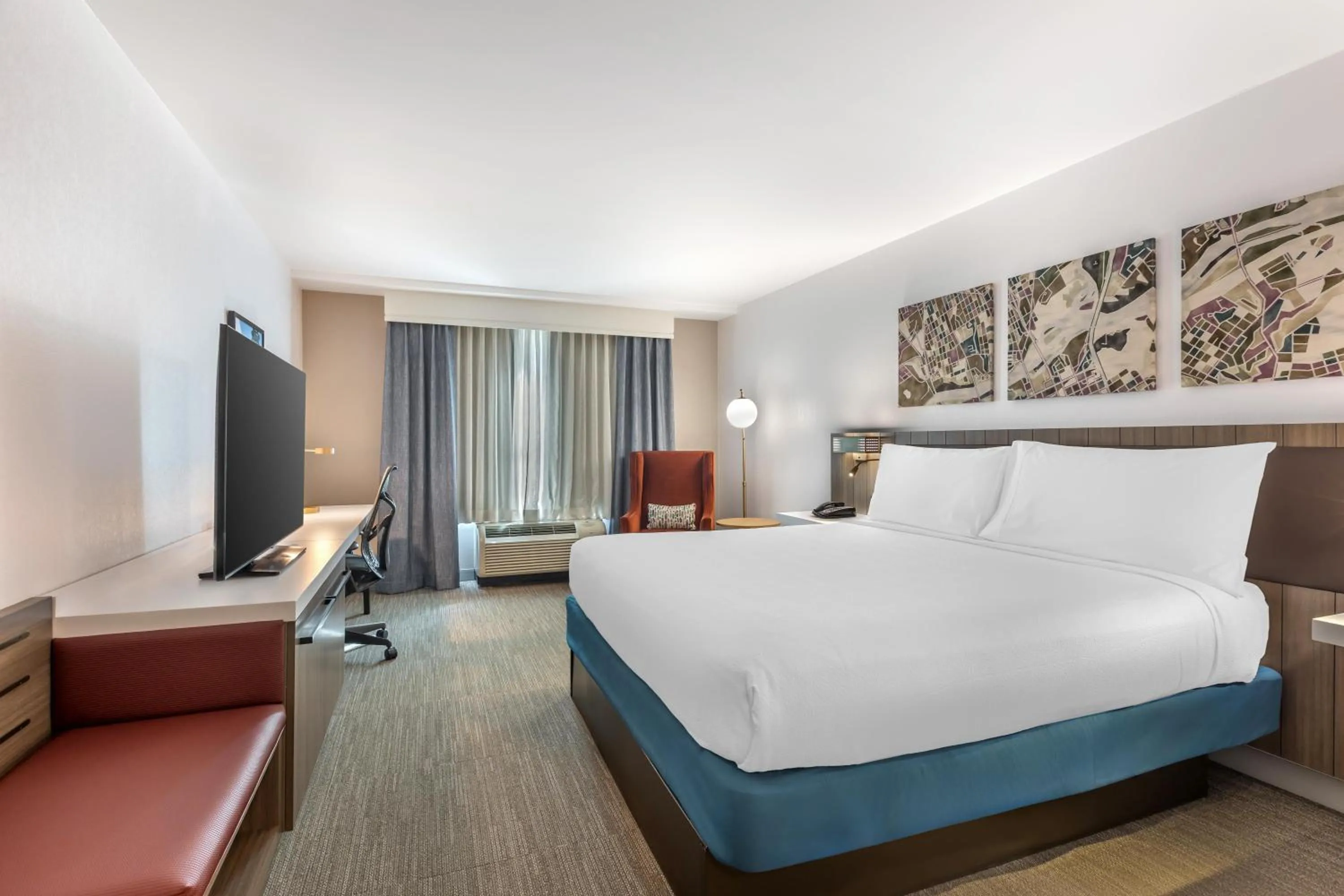 Photo of the whole room, Bed in Hilton Garden Inn Columbia/Northeast