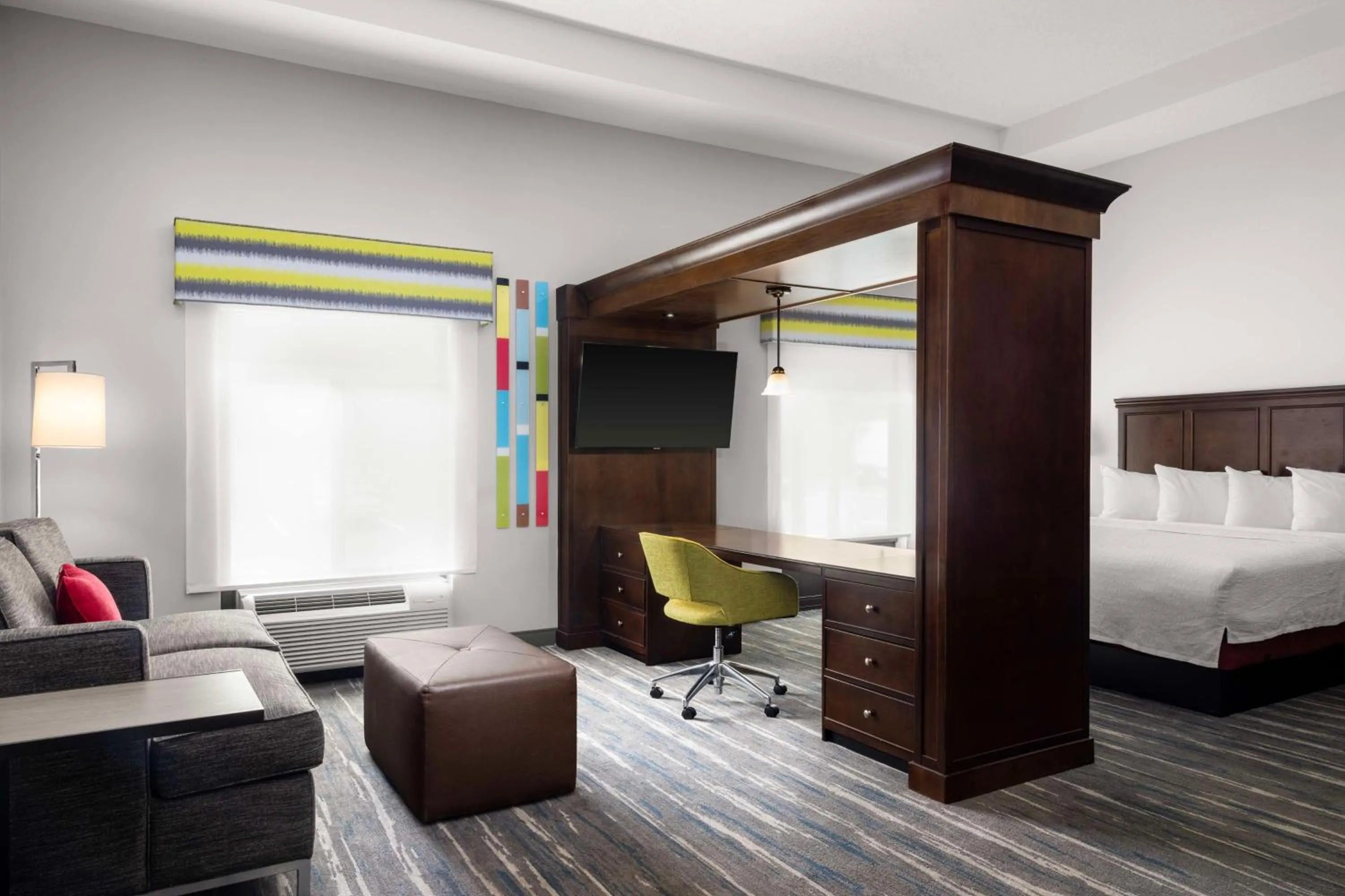 Bedroom, Bed in Hampton Inn & Suites Birmingham/280 East-Eagle Point