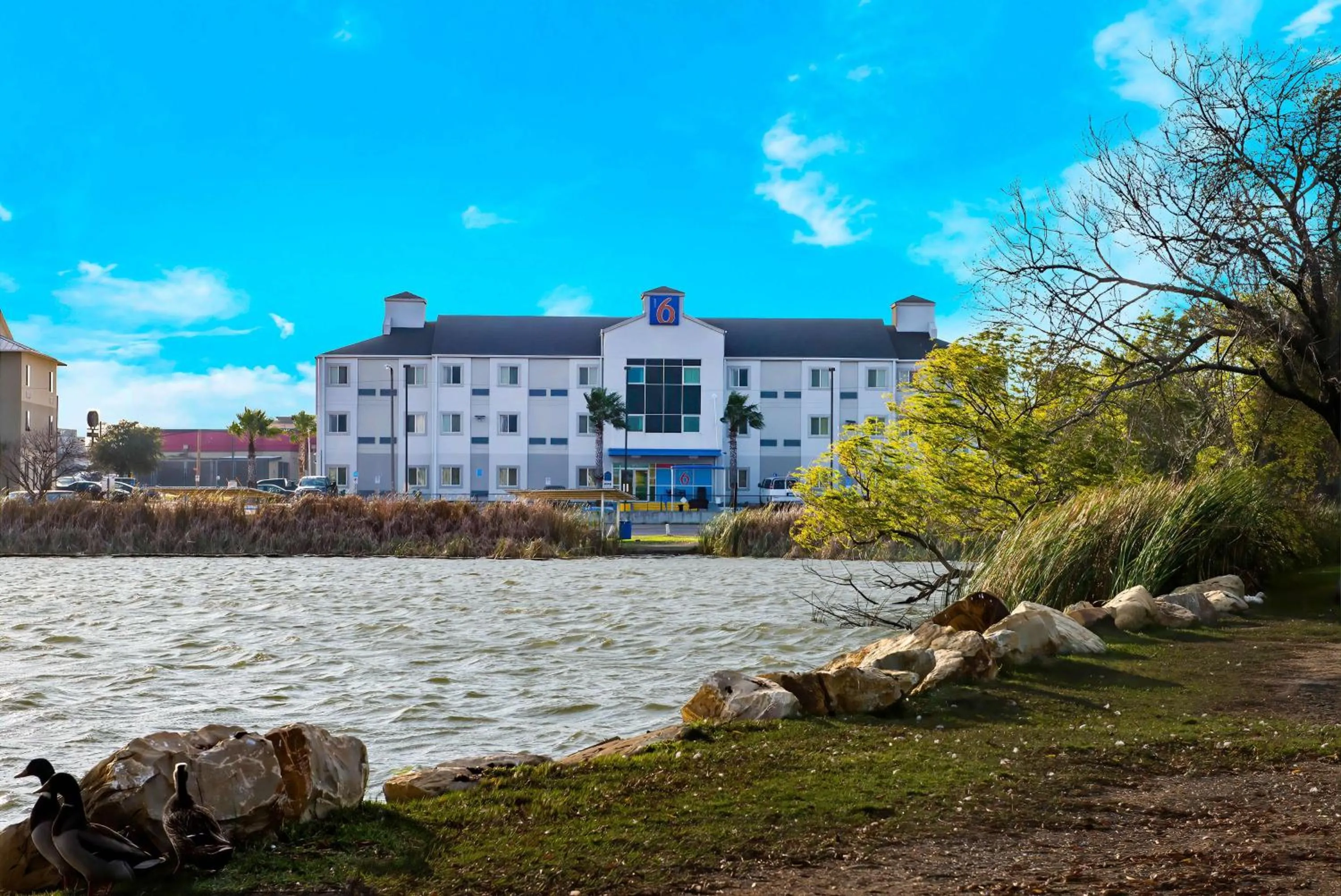 Property building in Motel 6-Eagle Pass, TX - Lakeside