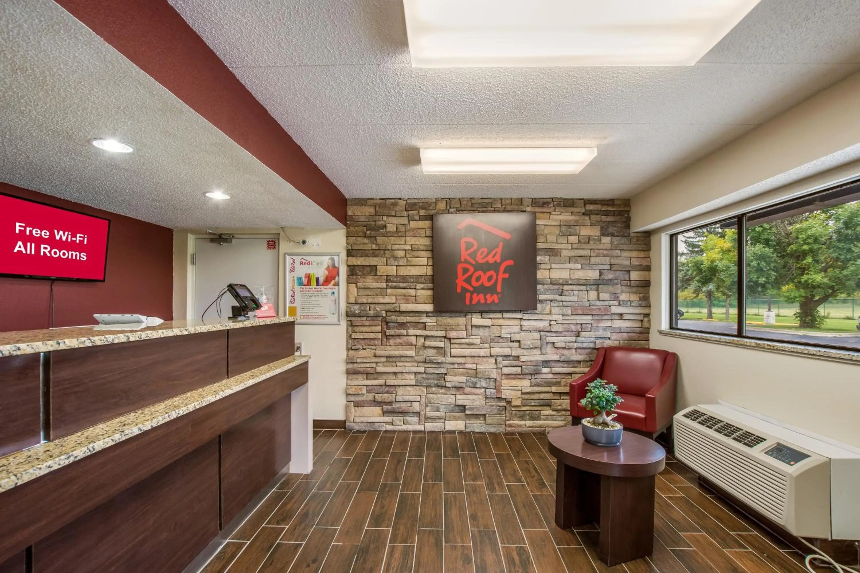 Lobby or reception in Red Roof Inn Saginaw – Frankenmuth
