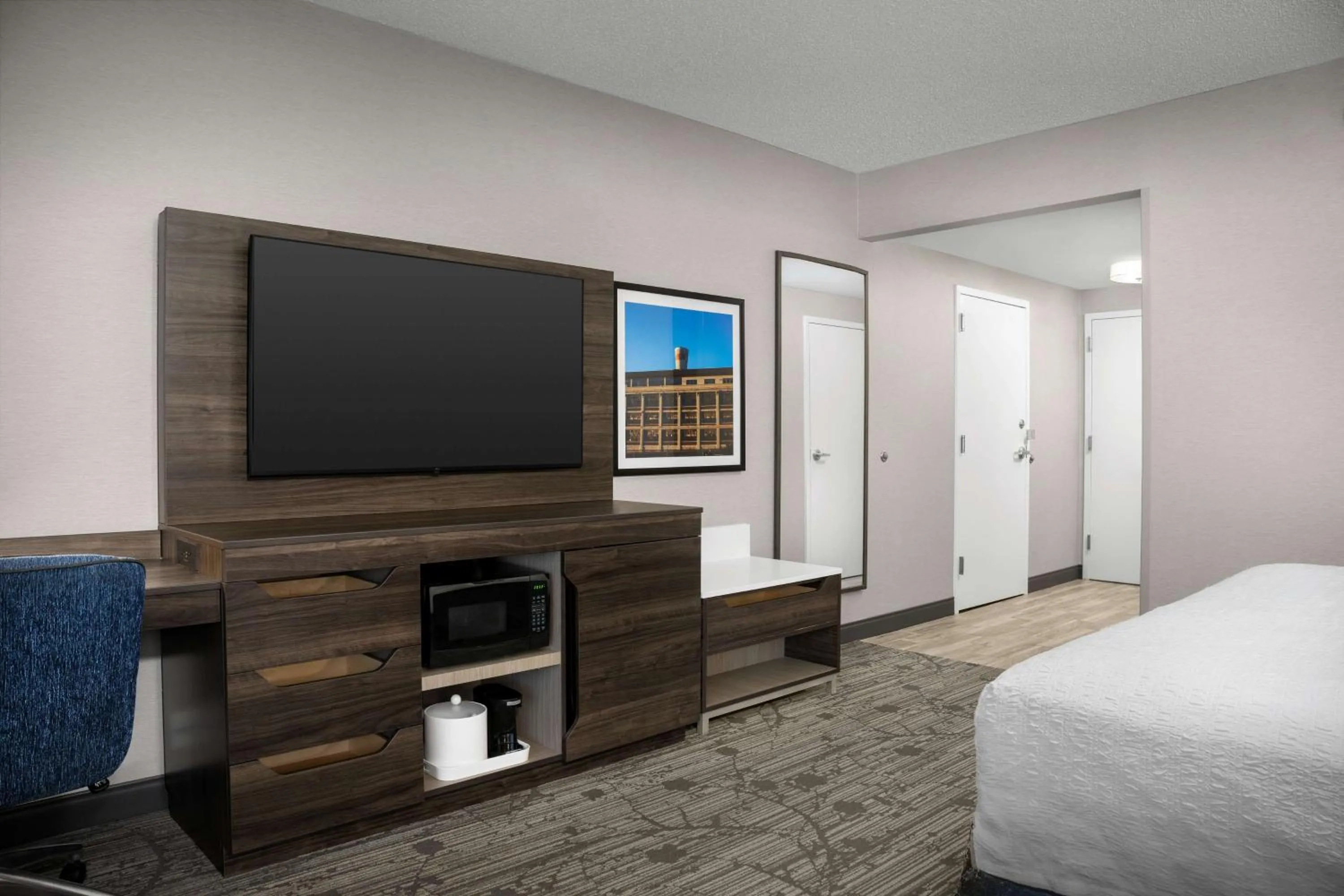 Bed in Hampton Inn Easton