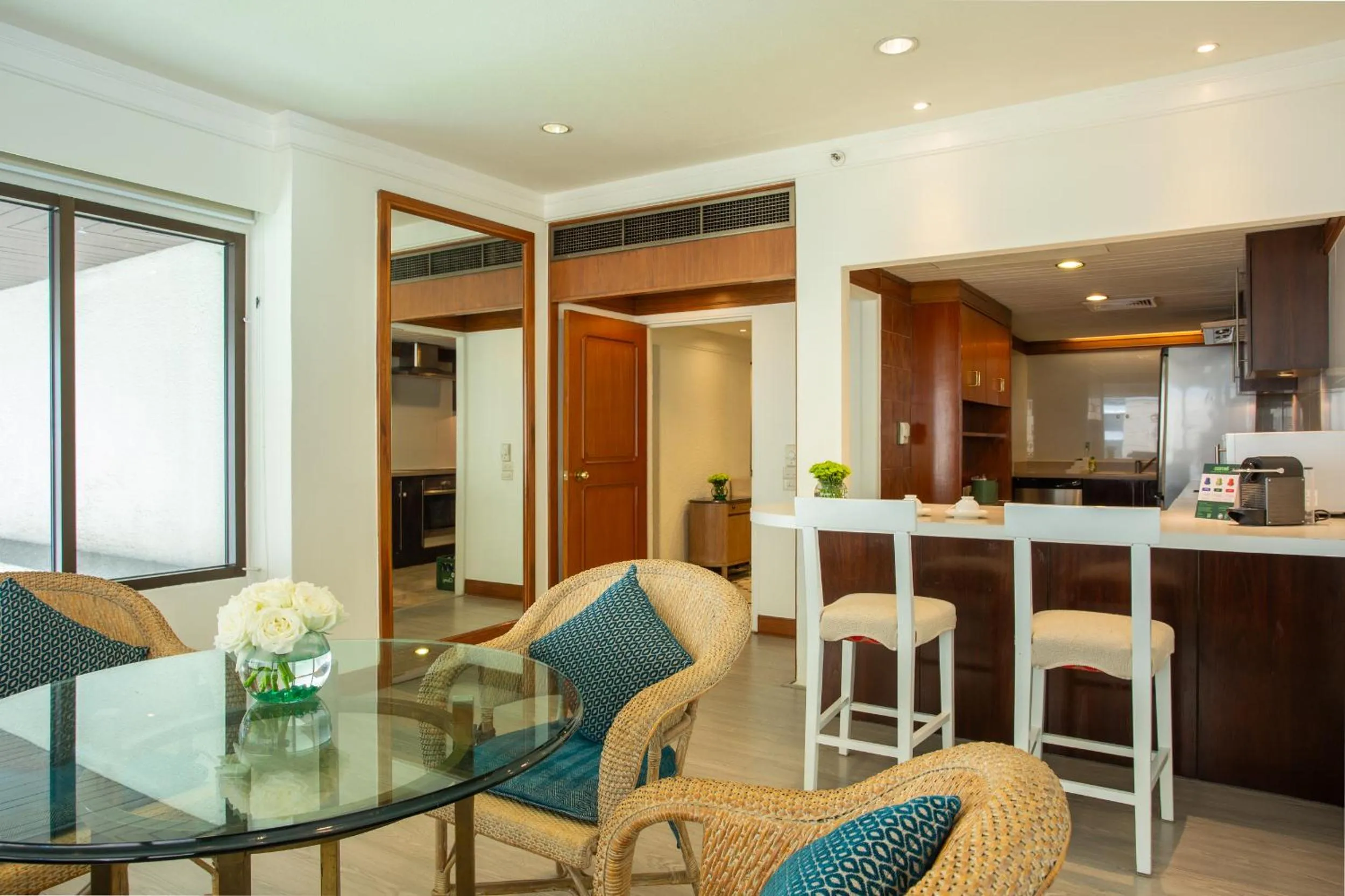 Dining area in Anantara Siam Bangkok Hotel