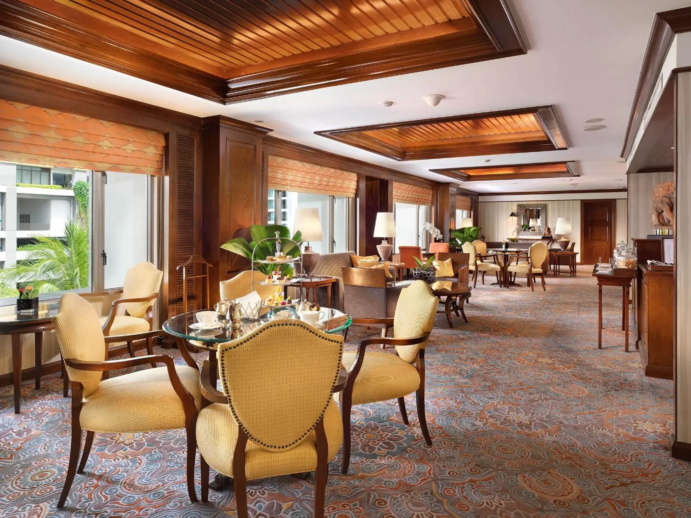 Kasara Room, Afternoon Tea, Evening Cocktails and Canapes in Anantara Siam Bangkok Hotel Kasara Room, Afternoon Tea, Evening Cocktails and Canapes in Anantara Siam Bangkok Hotel