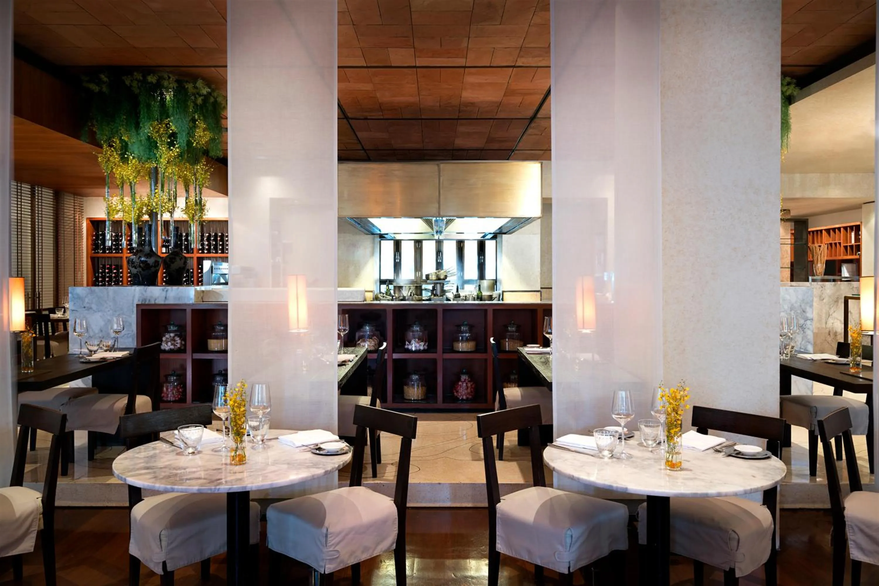 Restaurant/places to eat in Anantara Siam Bangkok Hotel