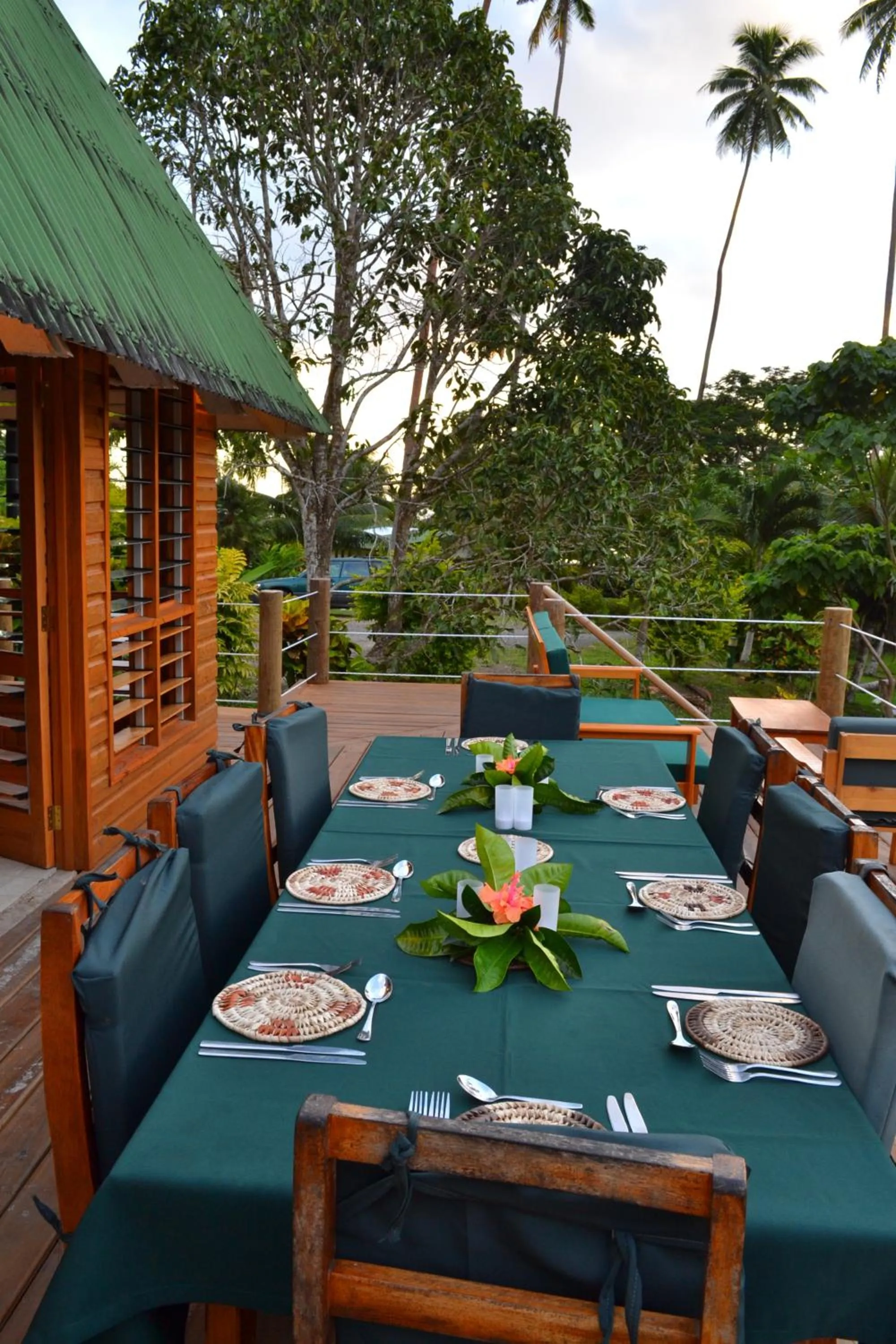 Restaurant/places to eat in Daku Resort