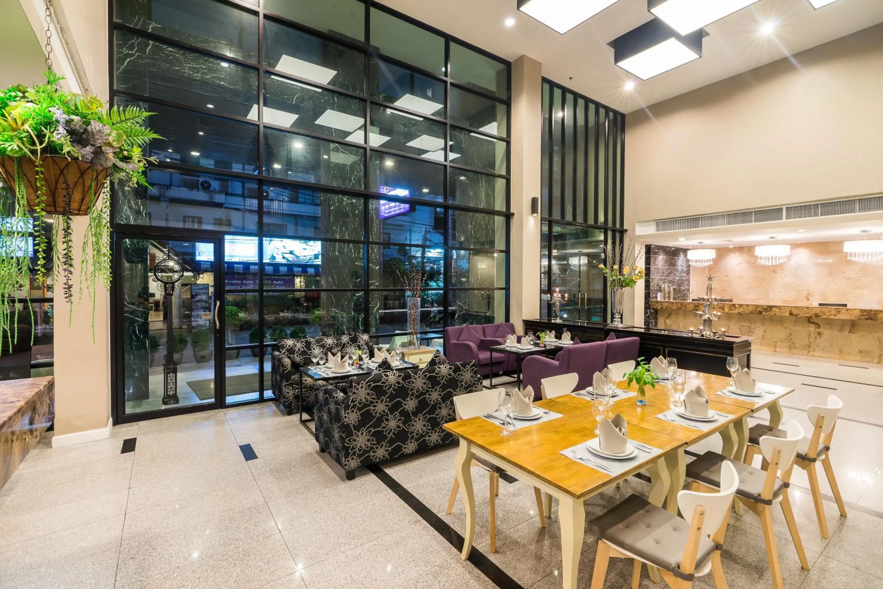 Restaurant/places to eat in Sea Me Spring Hotel