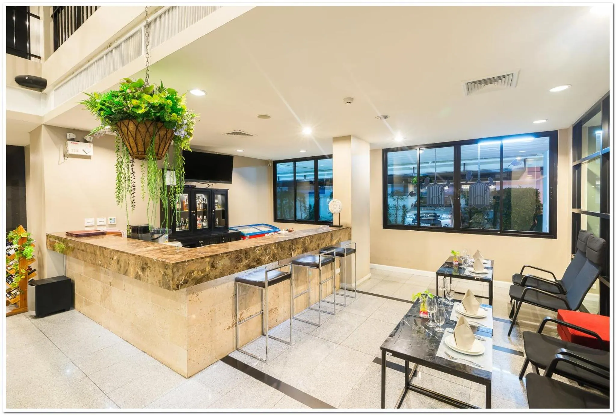 Restaurant/places to eat in Sea Me Spring Hotel