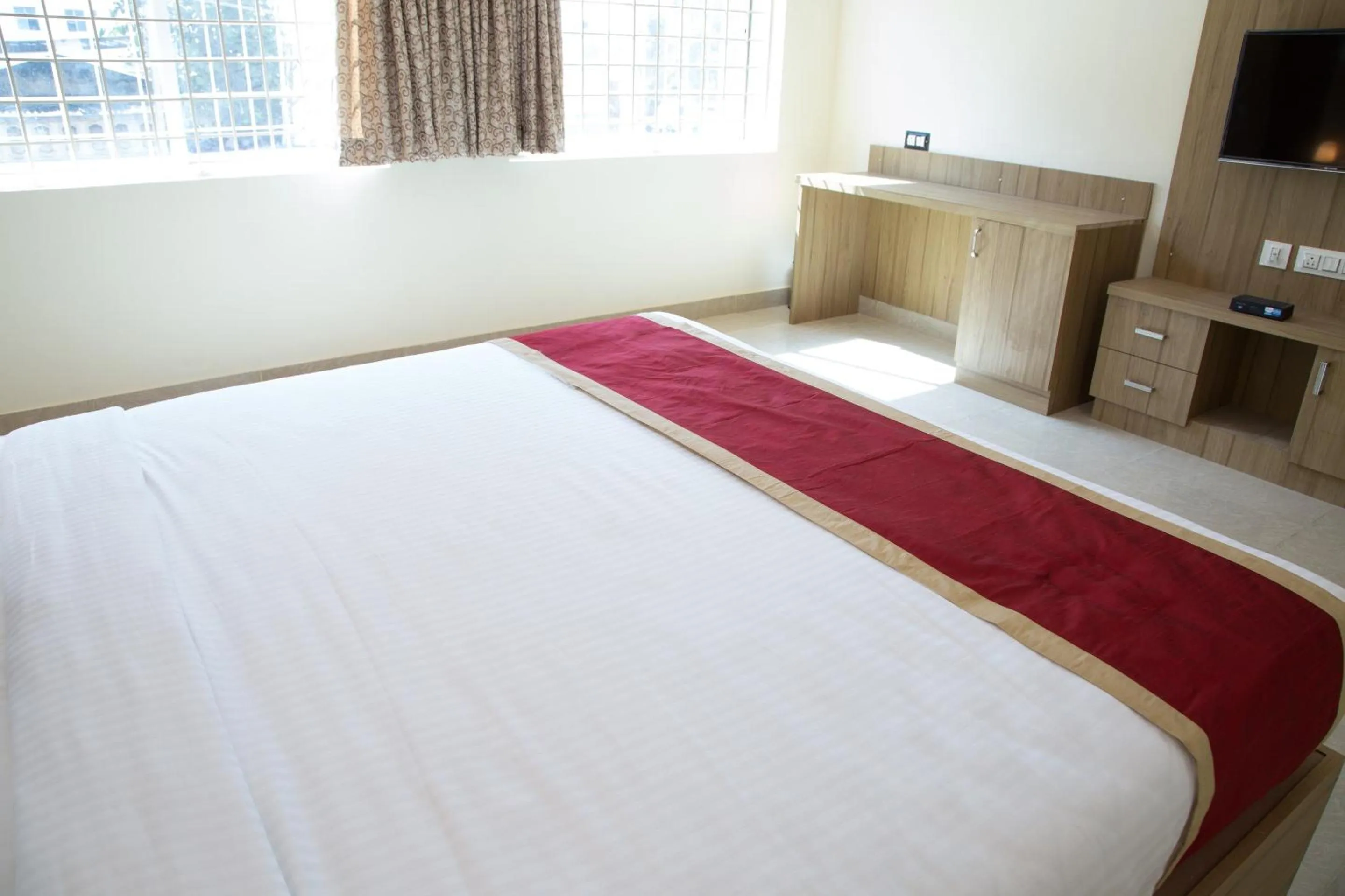 Bedroom, Bed in Hotel Blue Bell