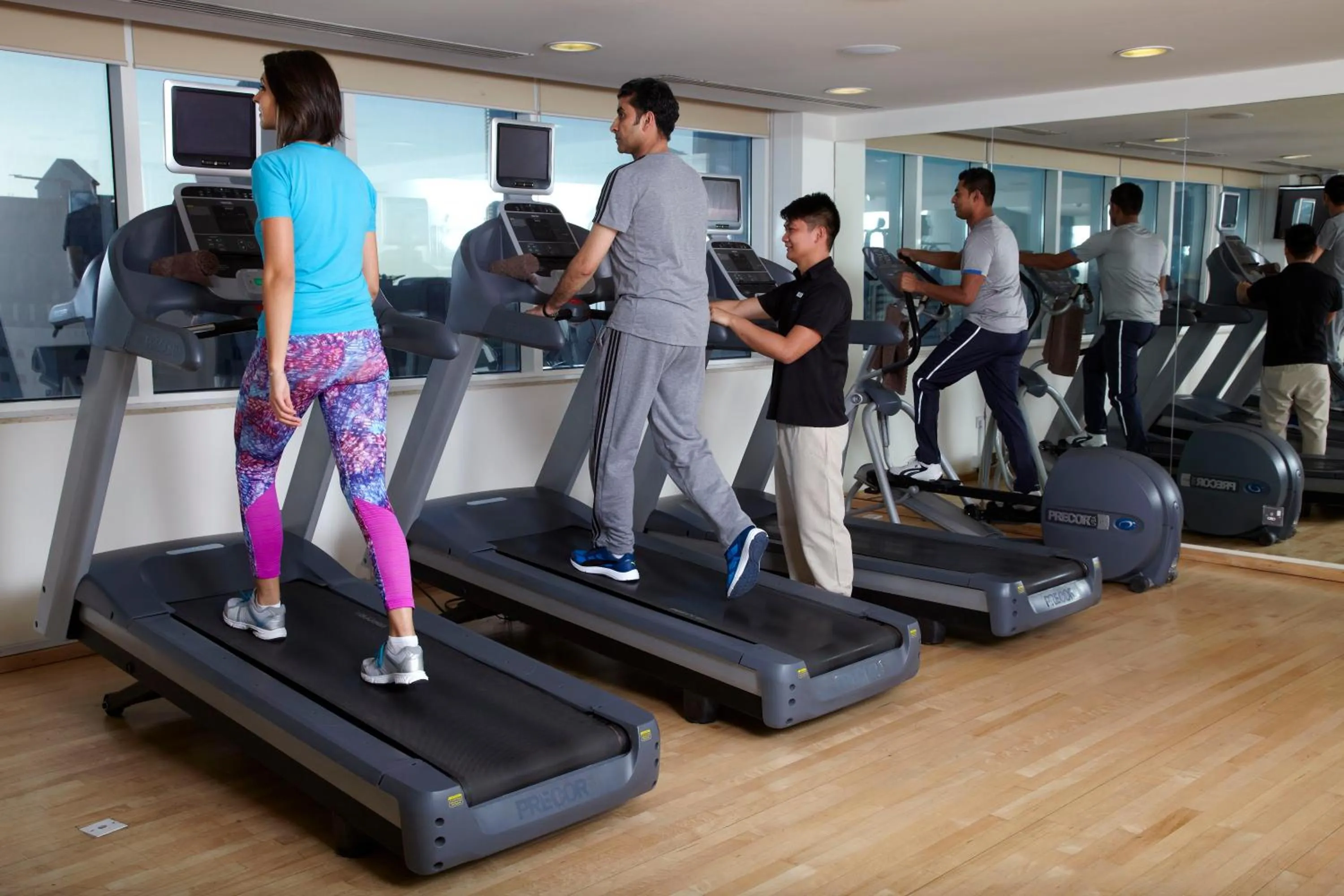 Fitness centre/facilities in Cristal Hotel Abu Dhabi