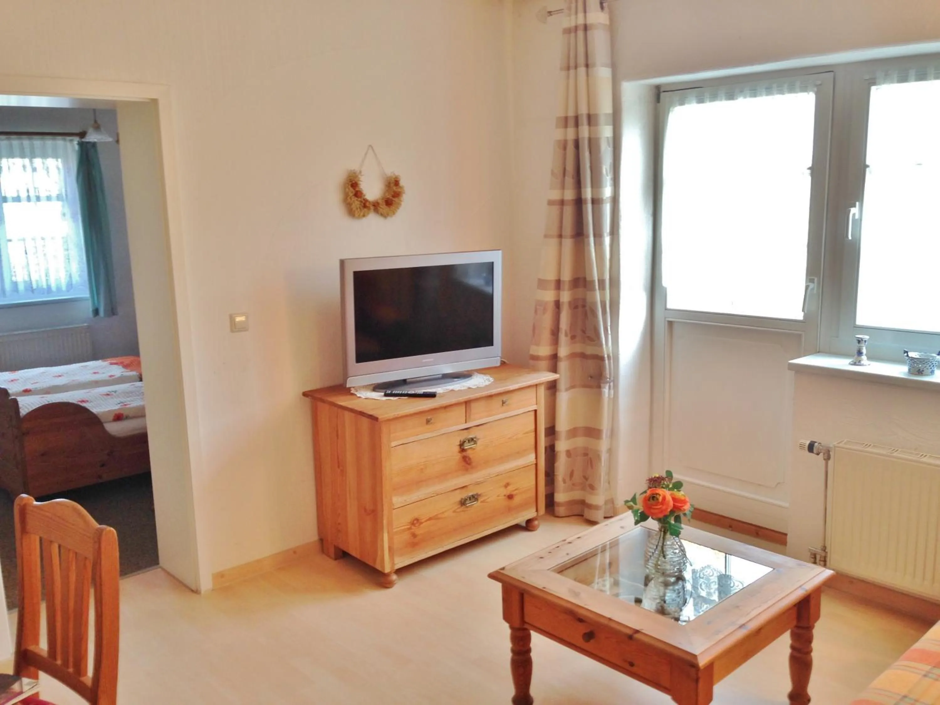 Living room, Bed in Reethäuser auf Rügen