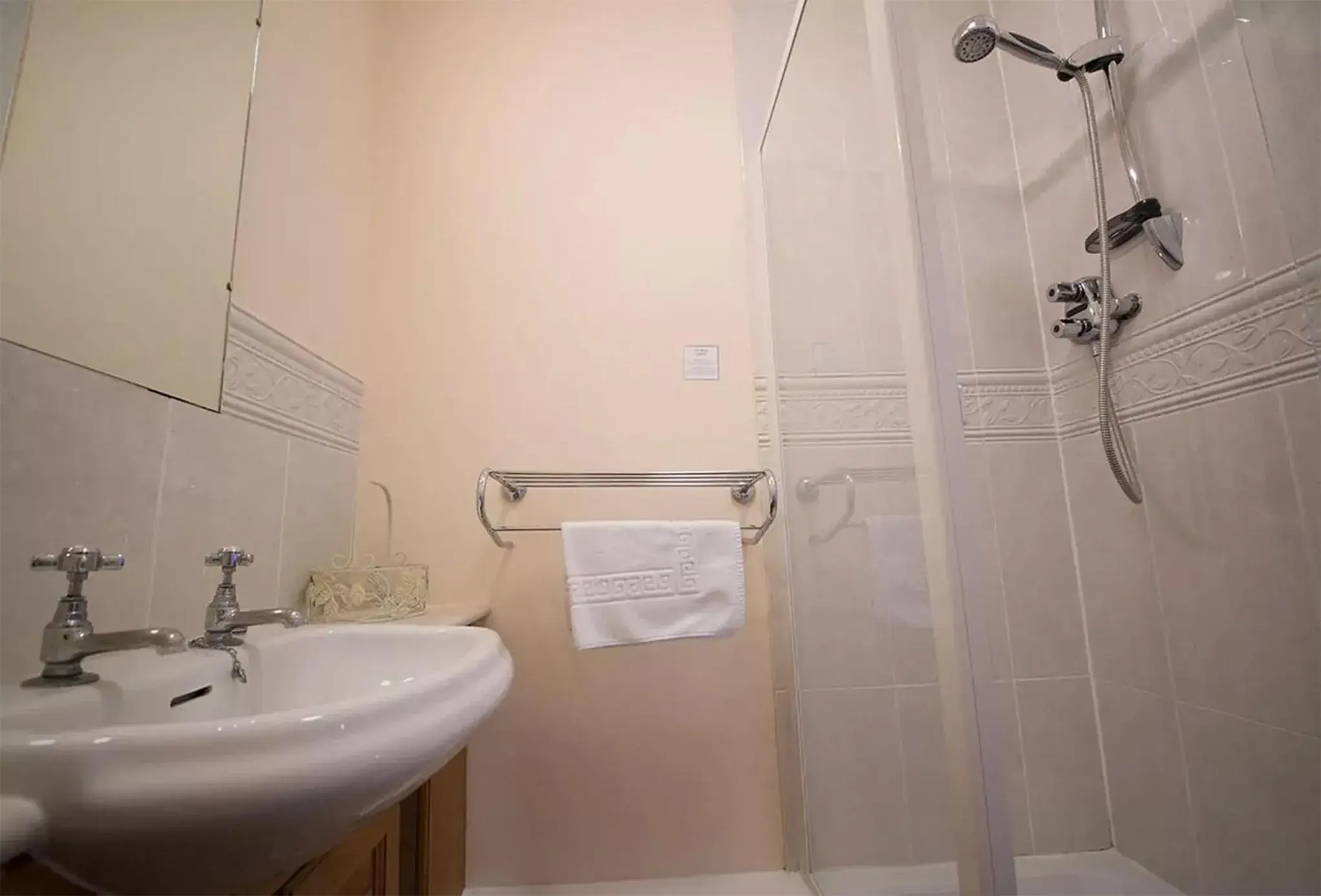 Standard Double Room in Mellington Hall Country House Hotel Standard Double Room in Mellington Hall Country House Hotel