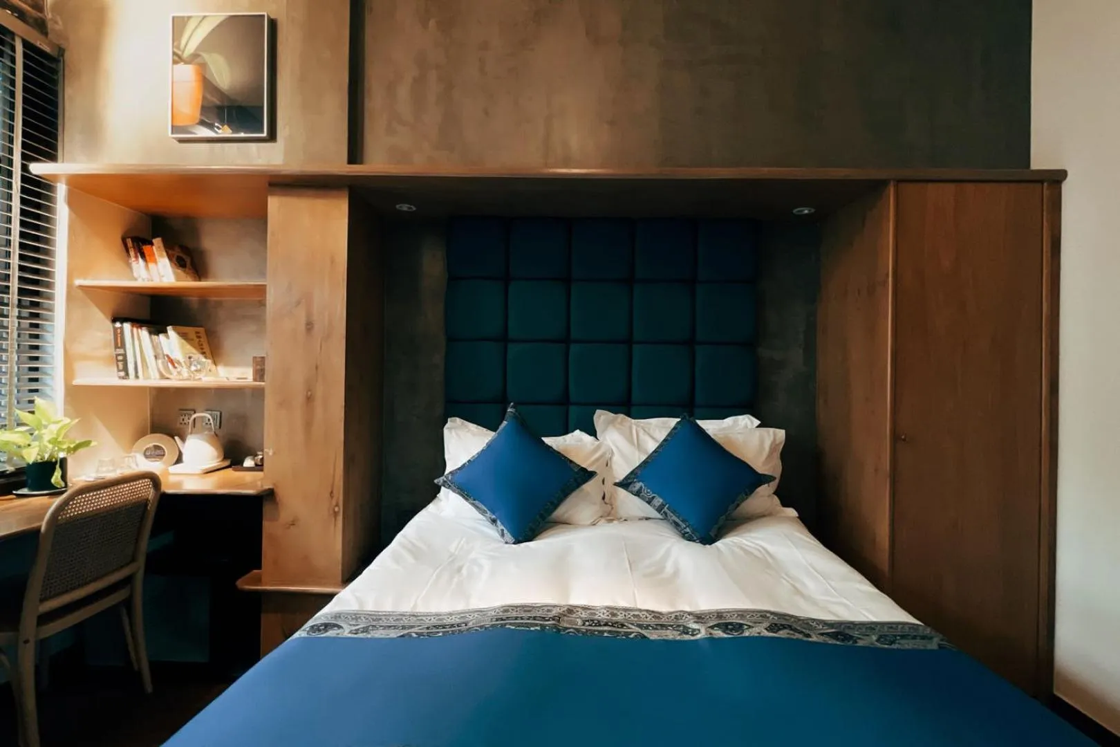 Bed in The Orchid Hotel - Old Town & Drum Tower