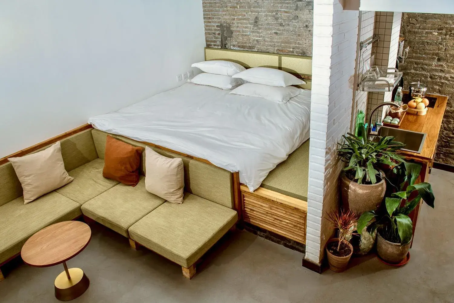 The Orchid Lodge Residence - with theater in The Orchid Hotel - Old Town & Drum Tower The Orchid Lodge Residence - with theater in The Orchid Hotel - Old Town & Drum Tower