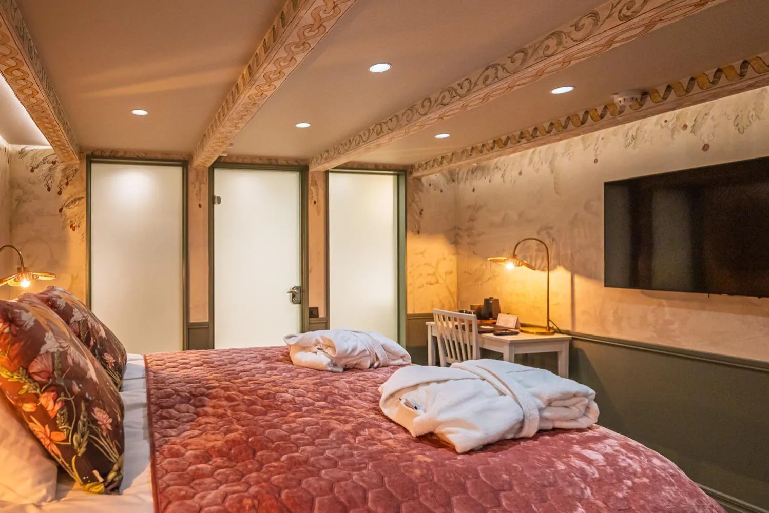 Bed in Hotell St Clemens