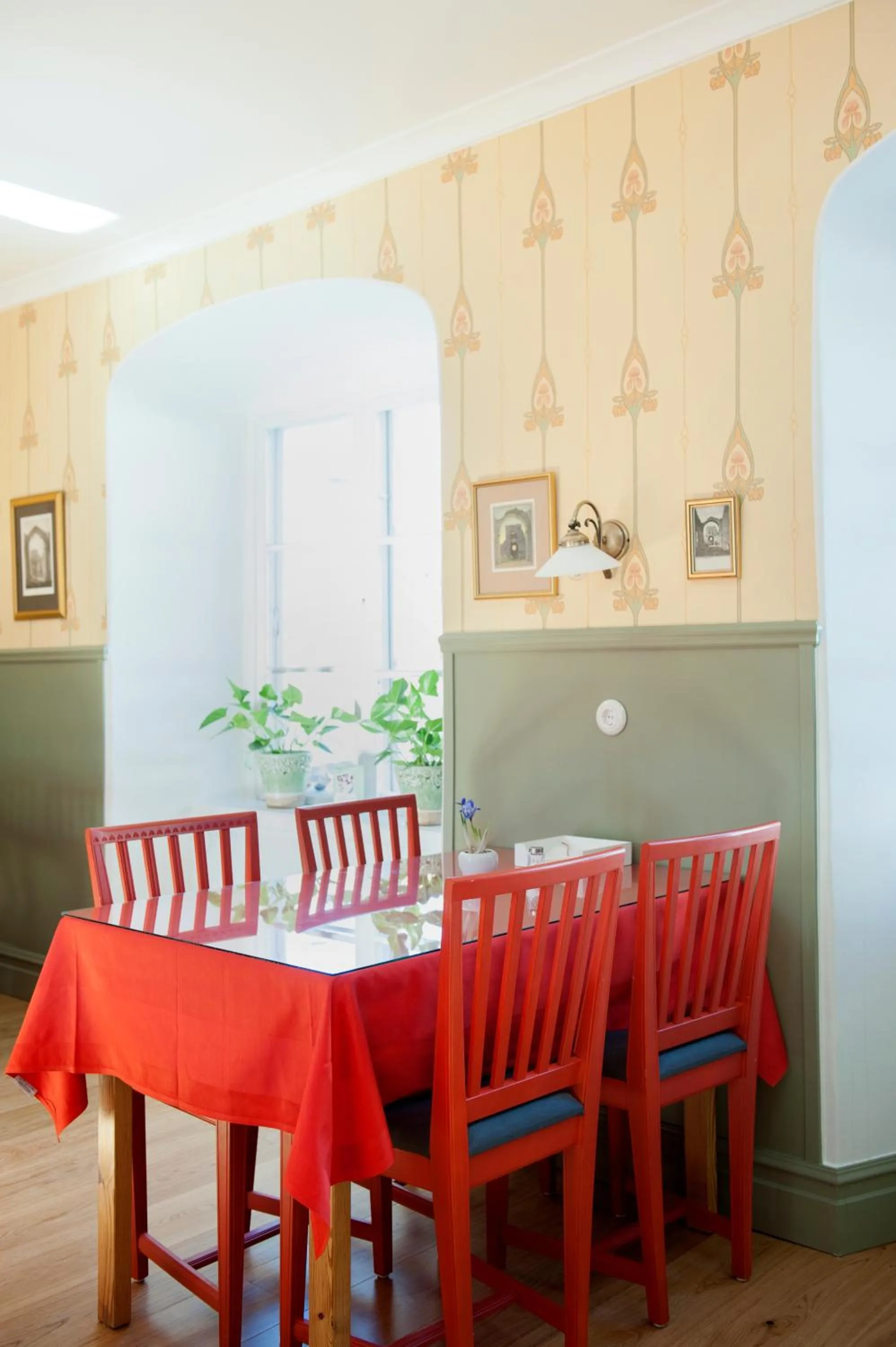 Restaurant/places to eat in Hotell St Clemens