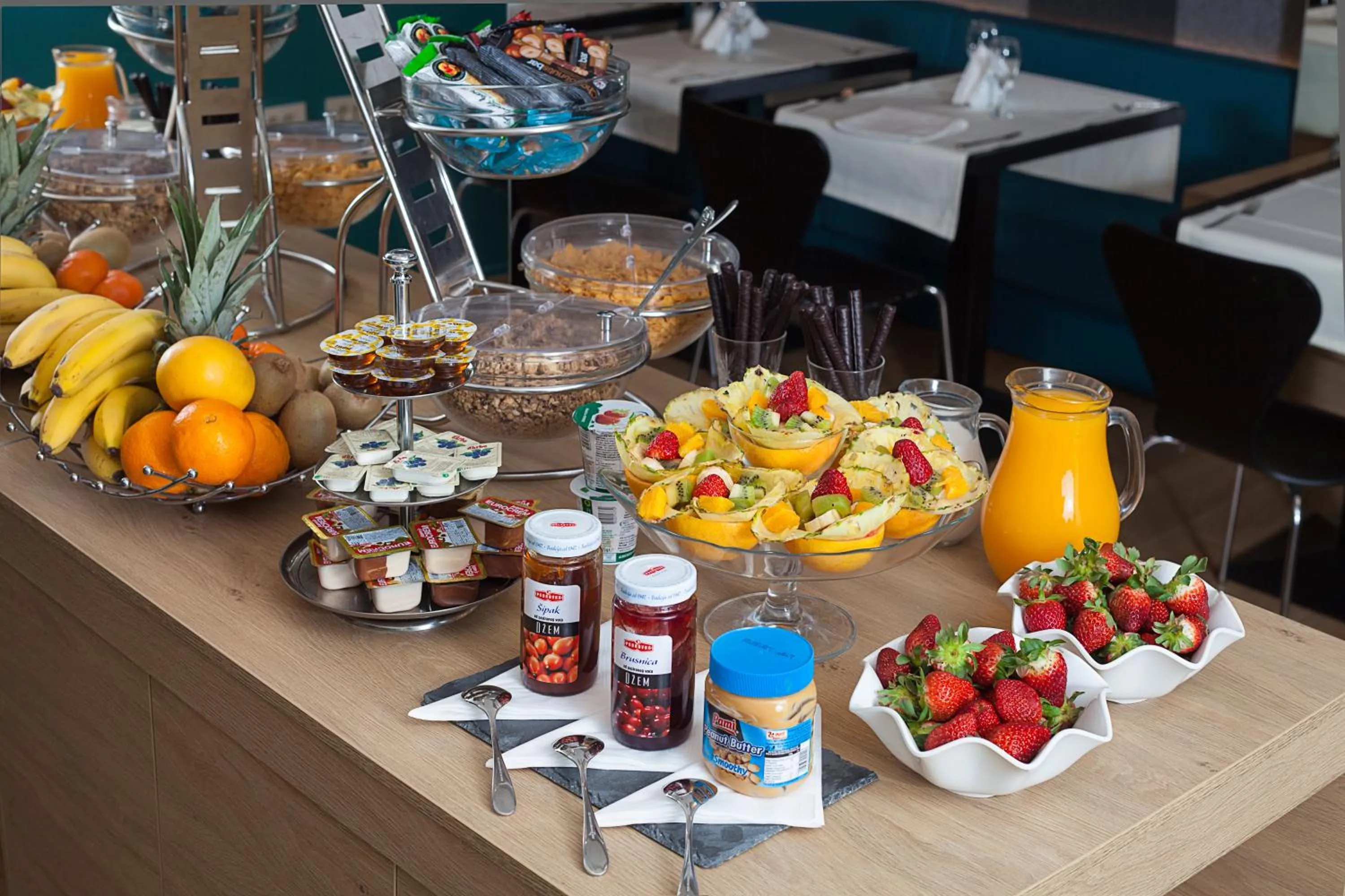 Breakfast in City Park Hotel