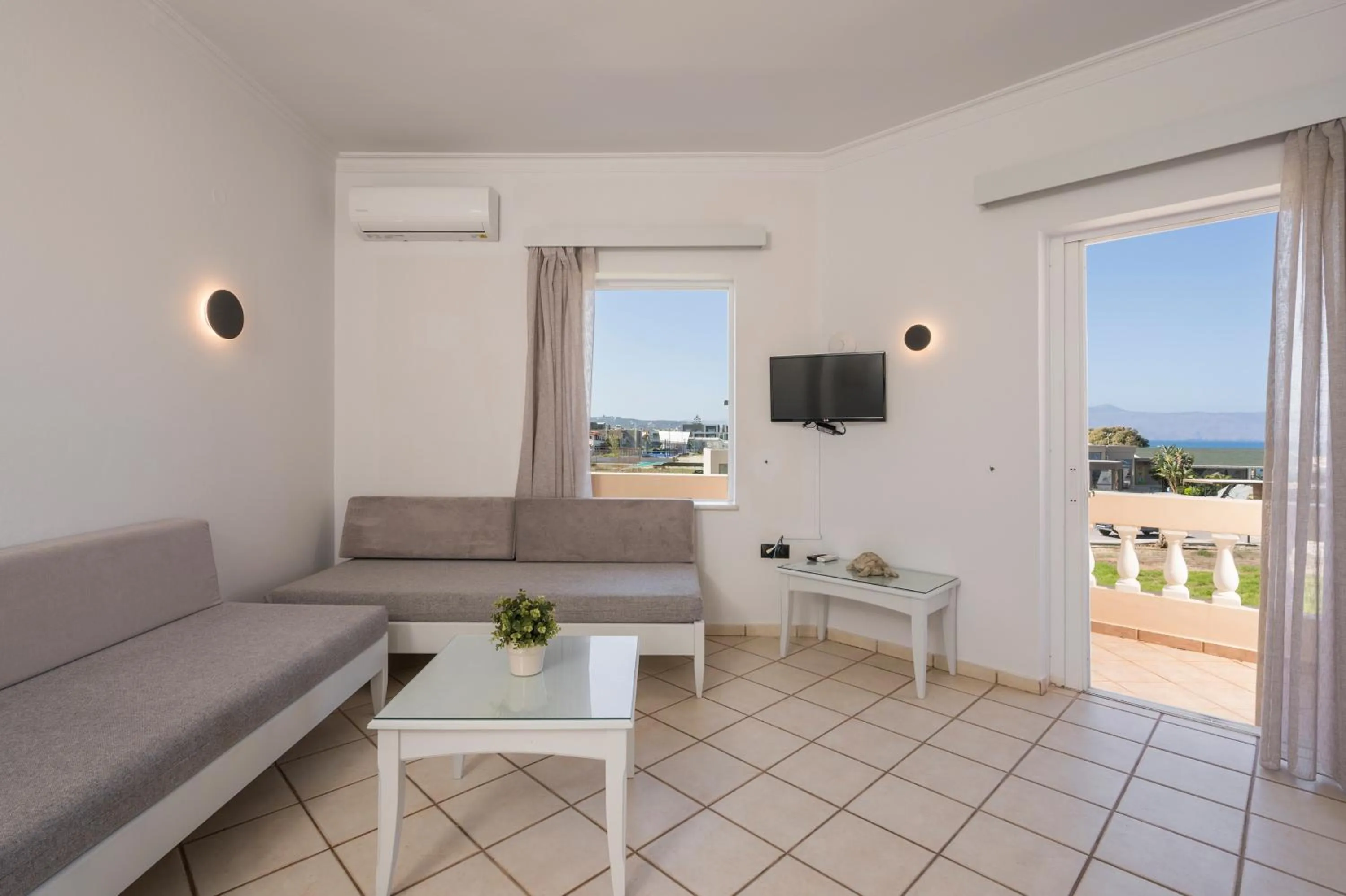 Living room in Hotel Caretta Beach