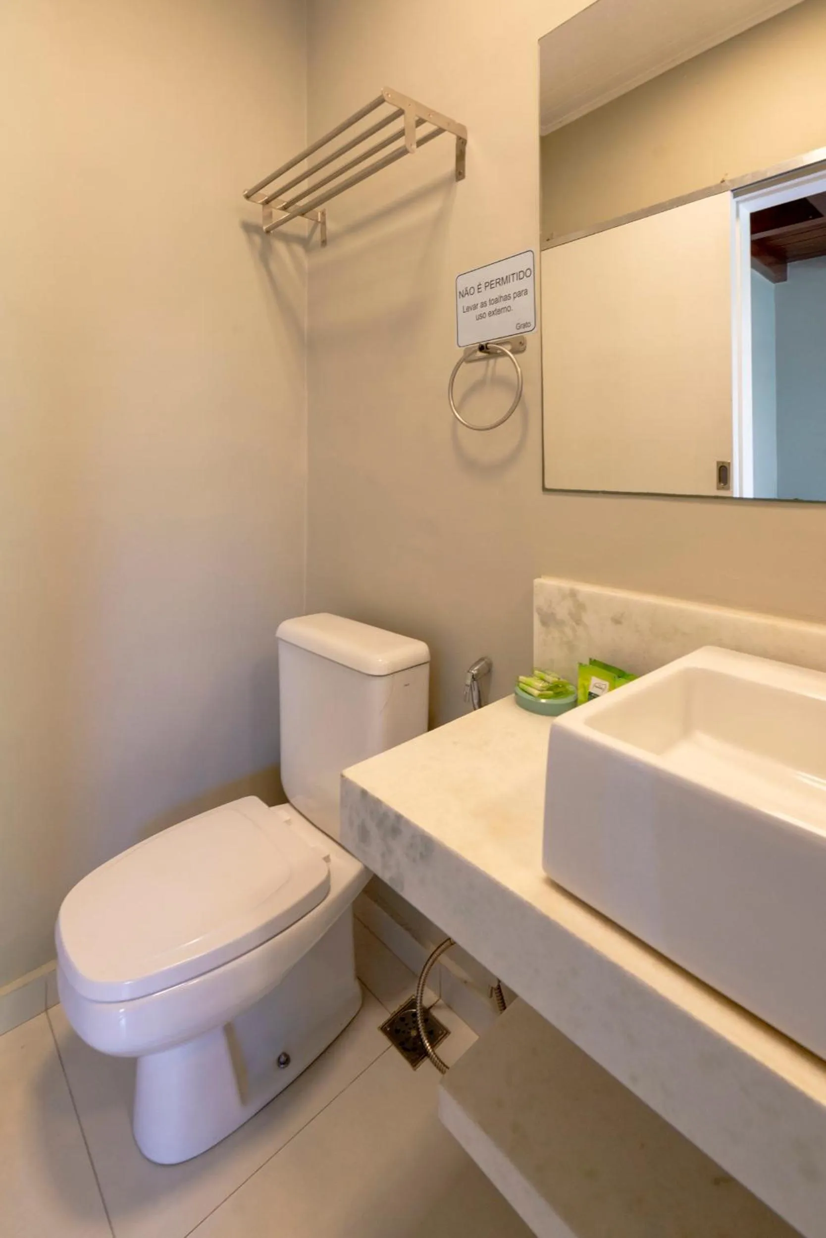 Toilet in Pousada Vila do Porto