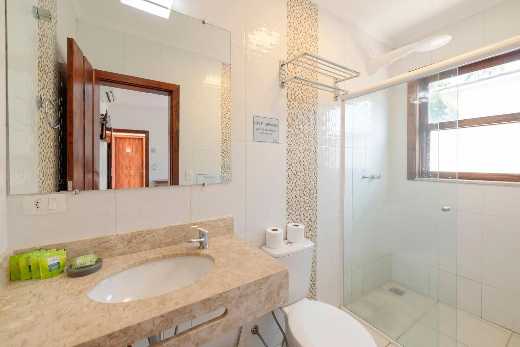 Shower in Pousada Vila do Porto